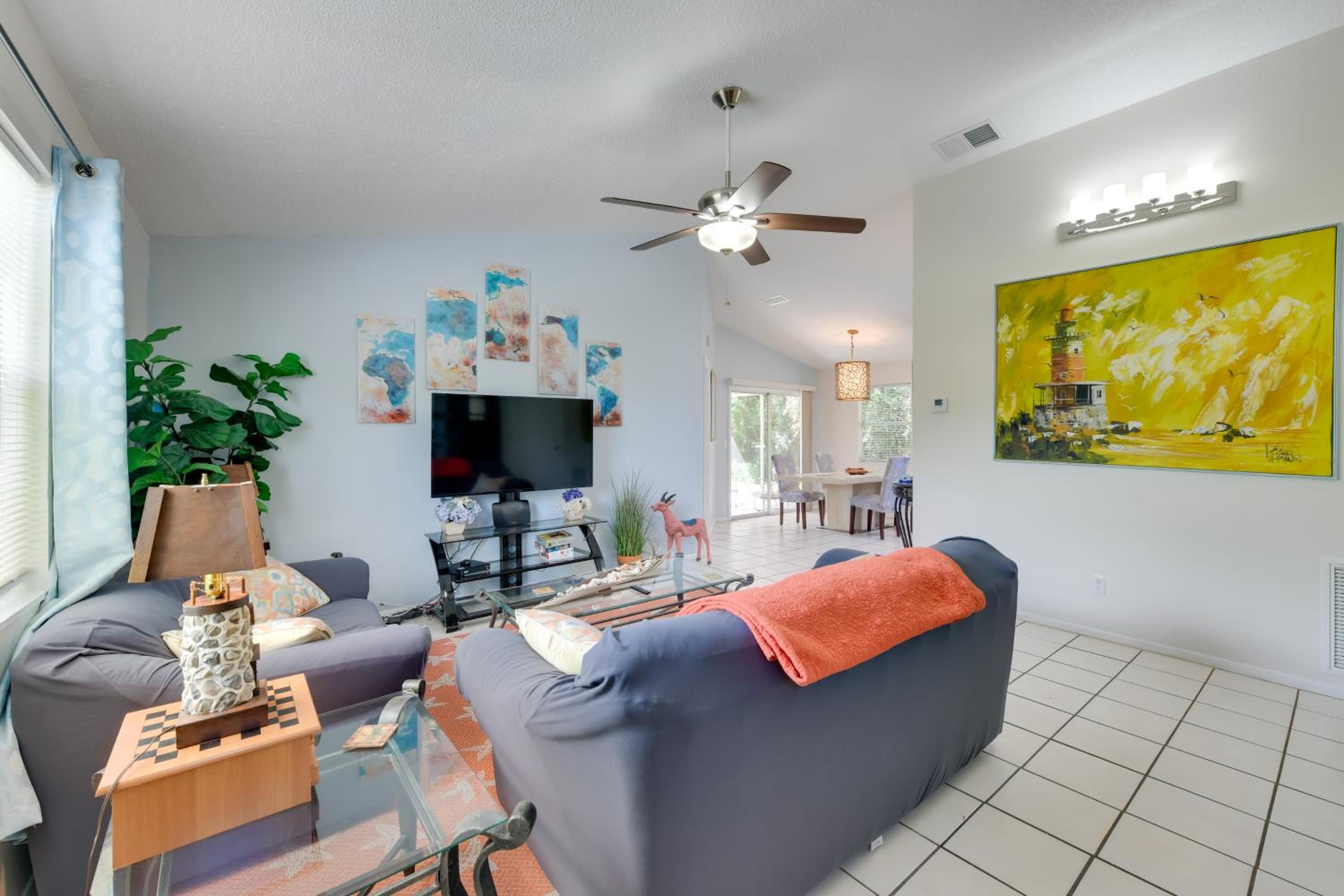 Couples Getaway Near Historic Downtown Venice!