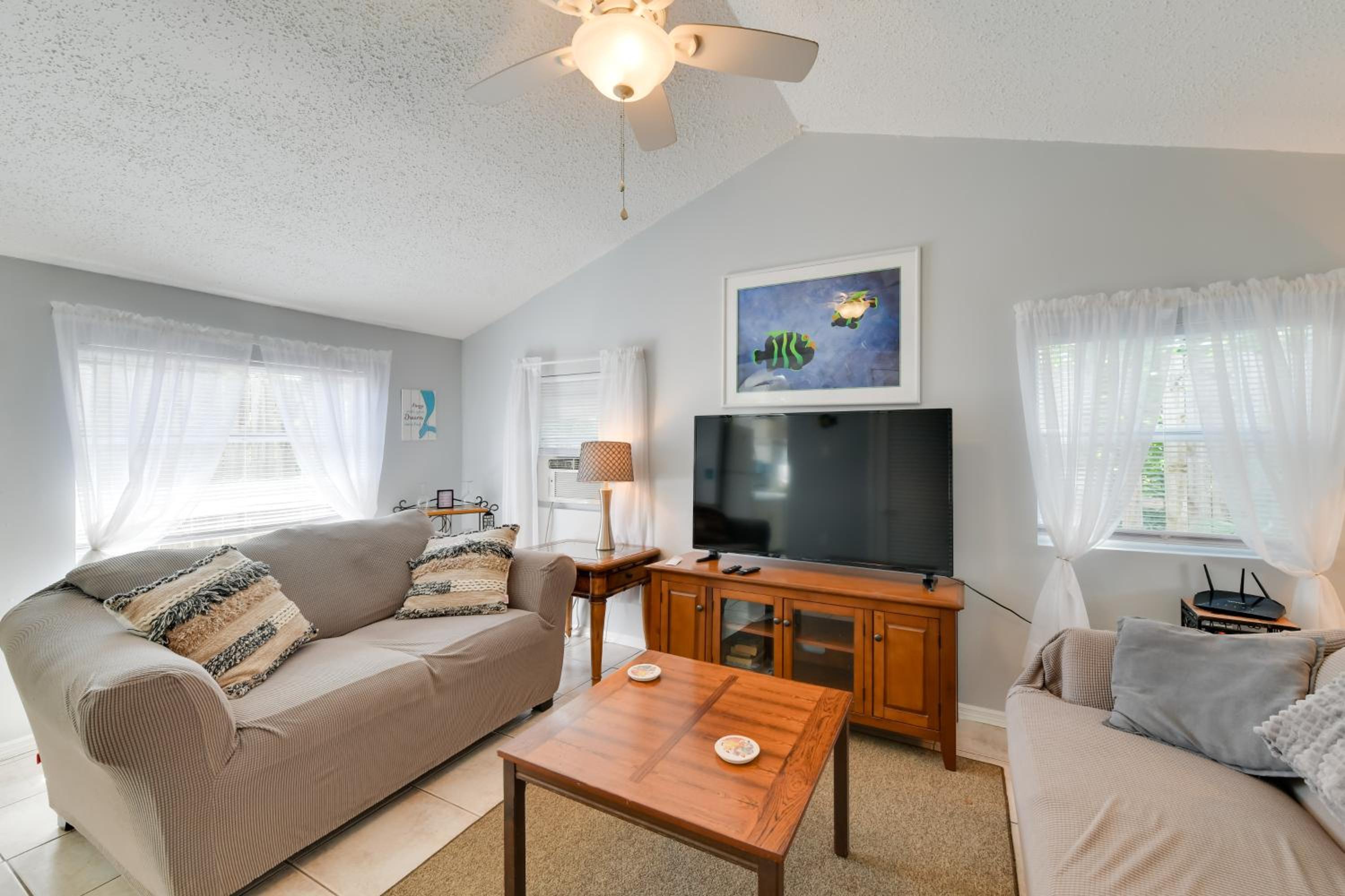 Less Than 1 Mi to Beach Peaceful Escape in Nokomis