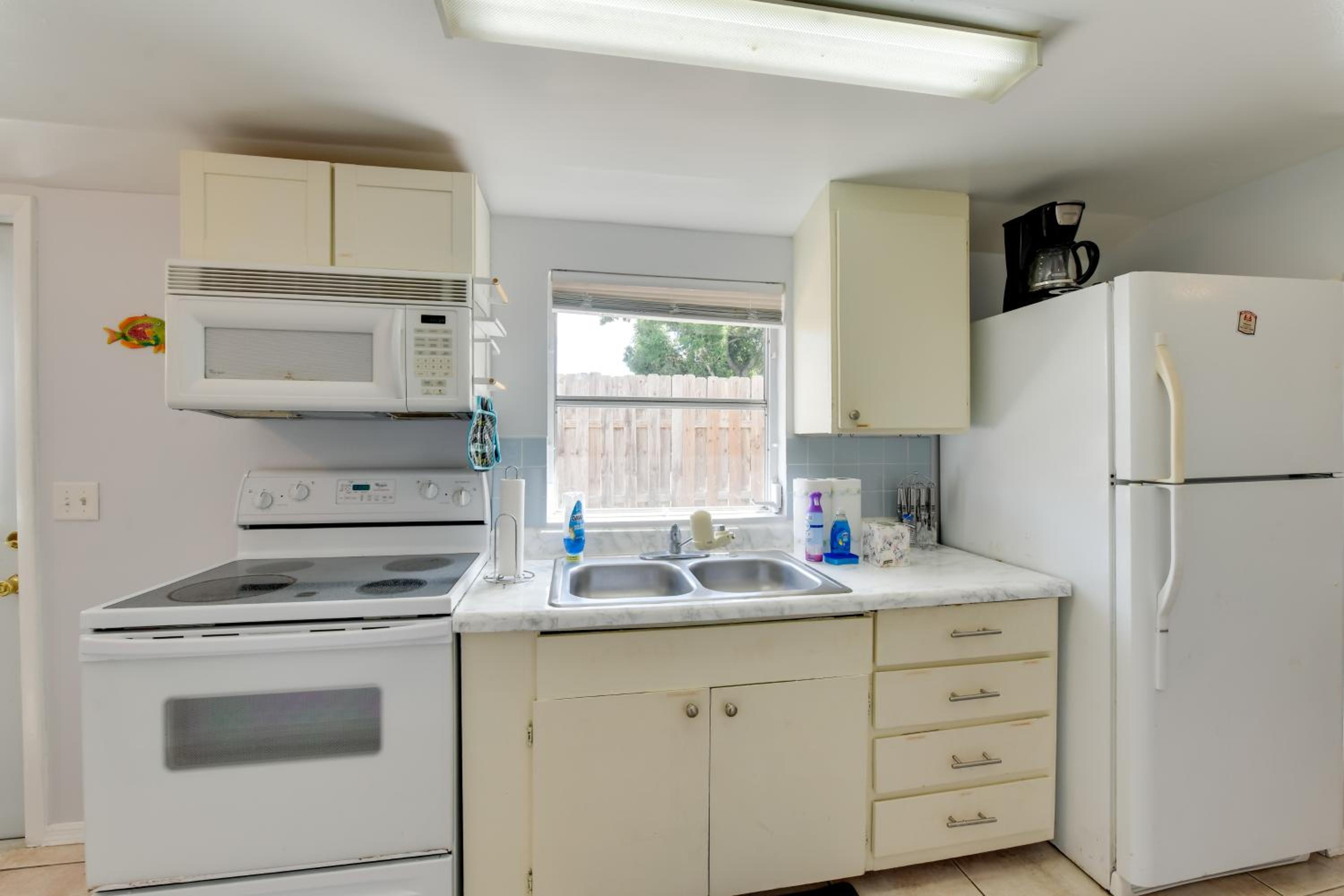 Less Than 1 Mi to Beach Peaceful Escape in Nokomis