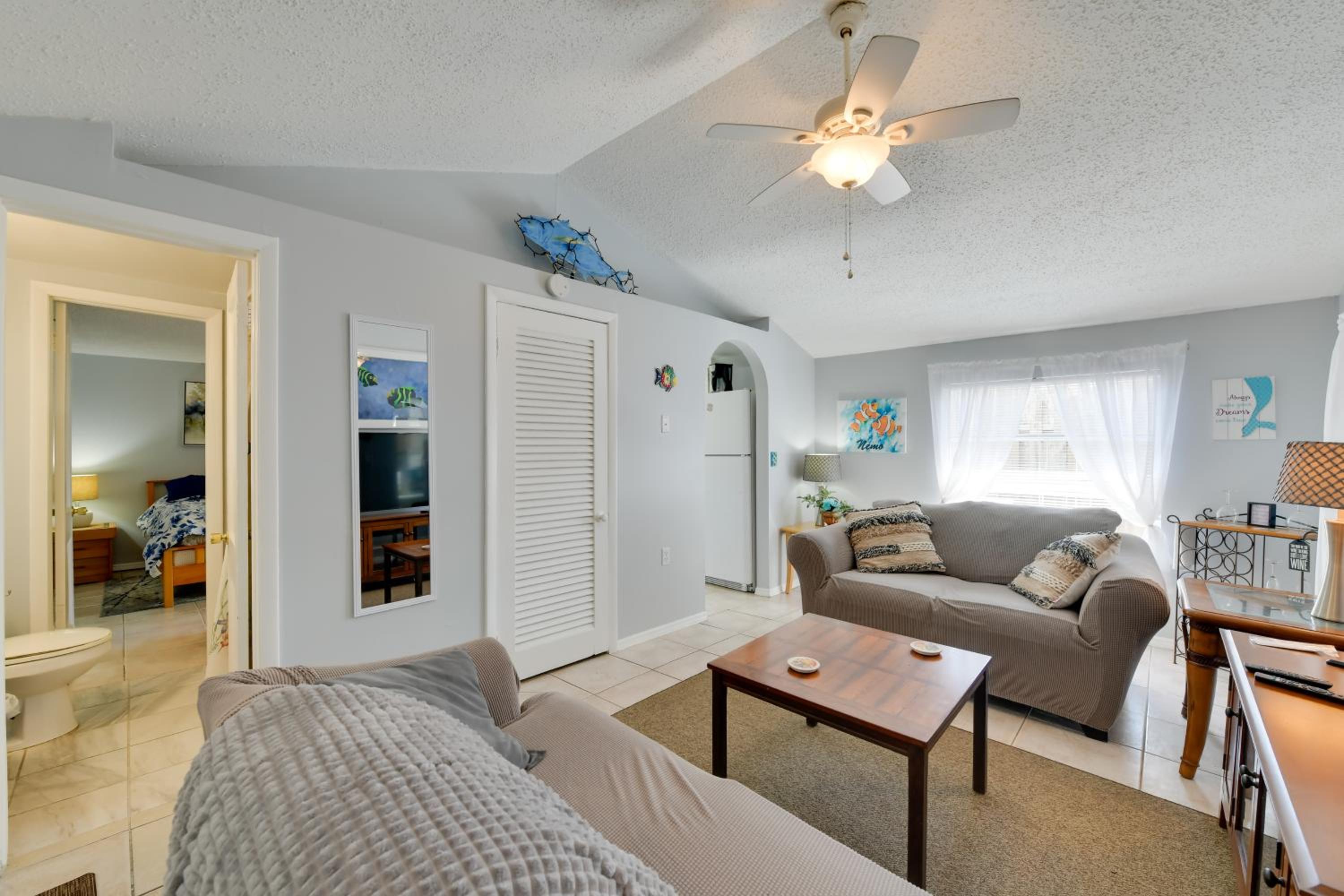 Less Than 1 Mi to Beach Peaceful Escape in Nokomis
