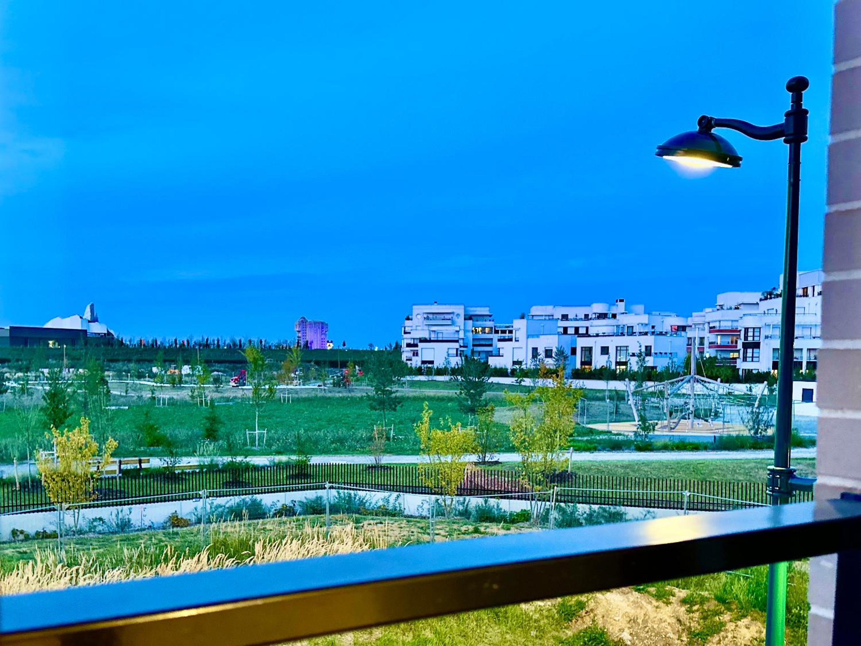 Appt Vue Parc Disneyland-PARIS - Terrasse - Parking Privé