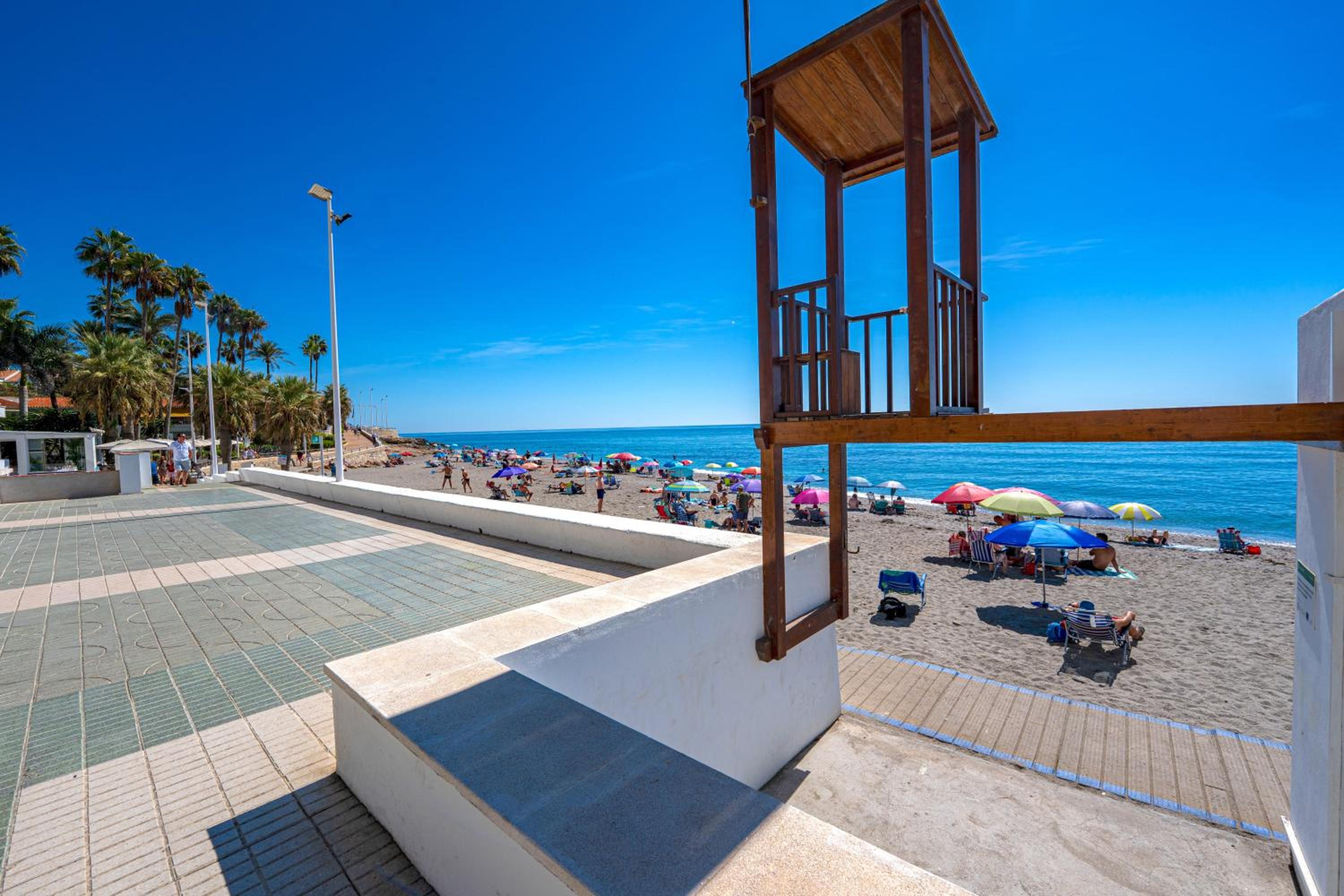 Toboso 1R Beach Living