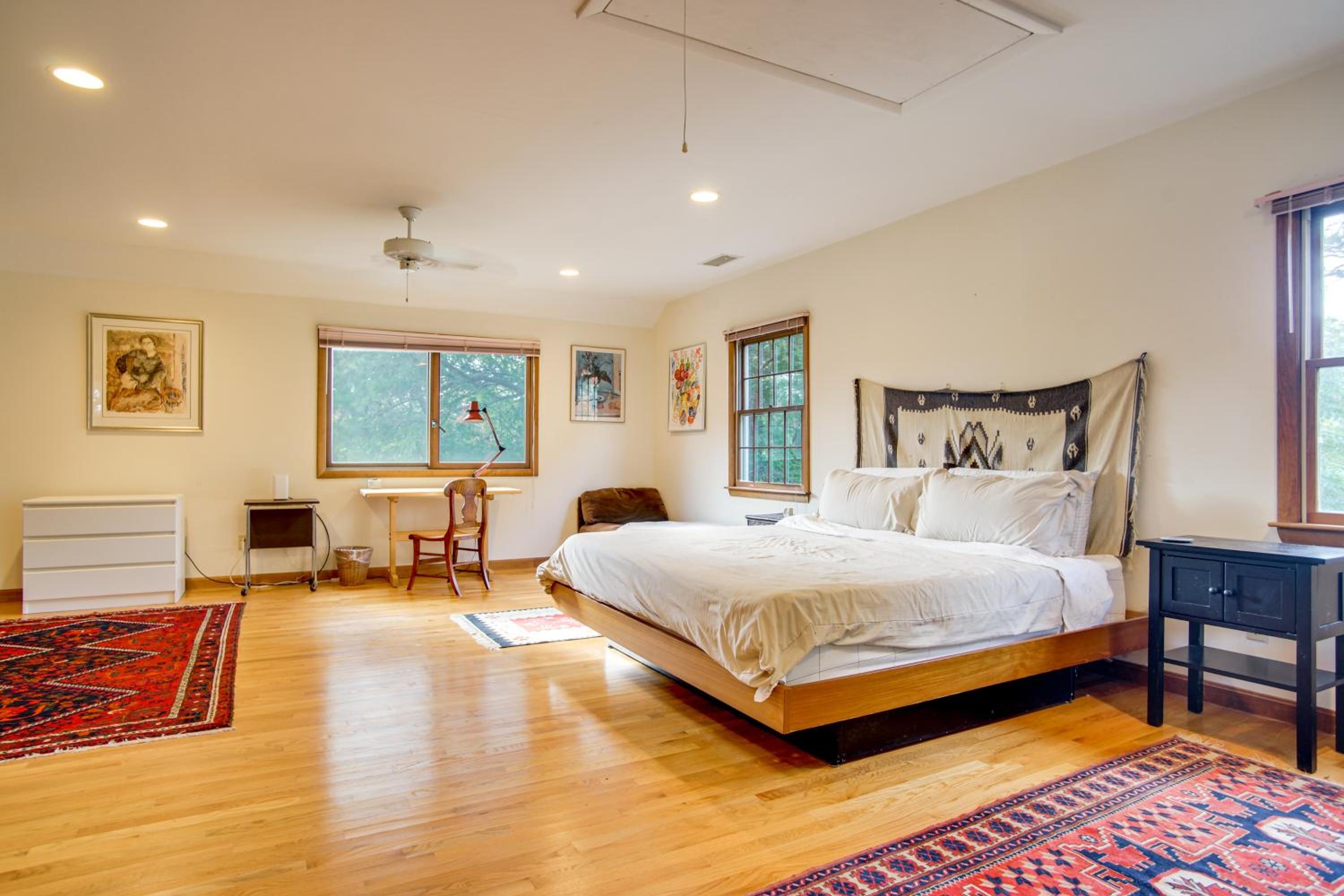 4,200 Sq Ft Mid-Cape Cottage with Furnished Deck!