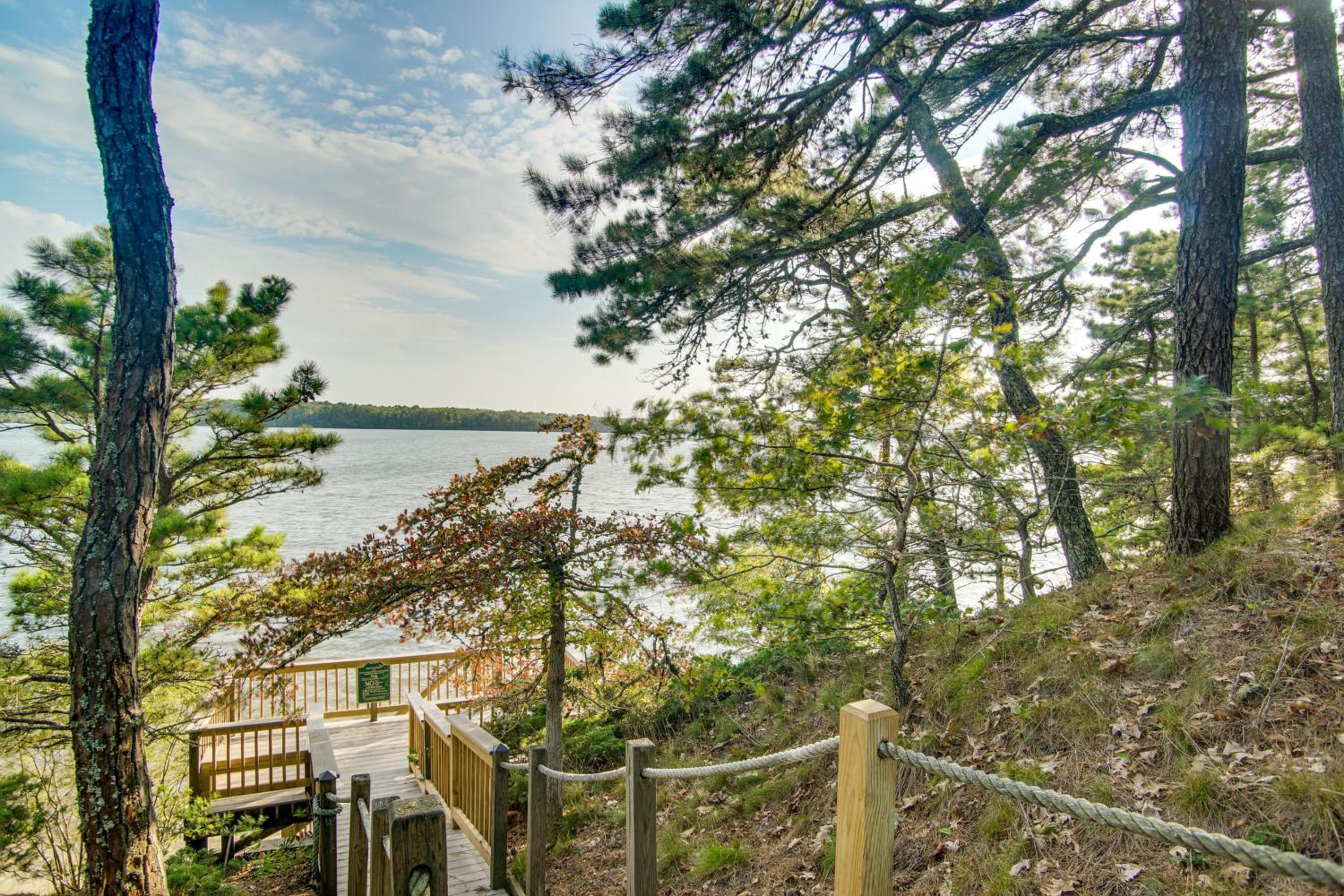 4,200 Sq Ft Mid-Cape Cottage with Furnished Deck!