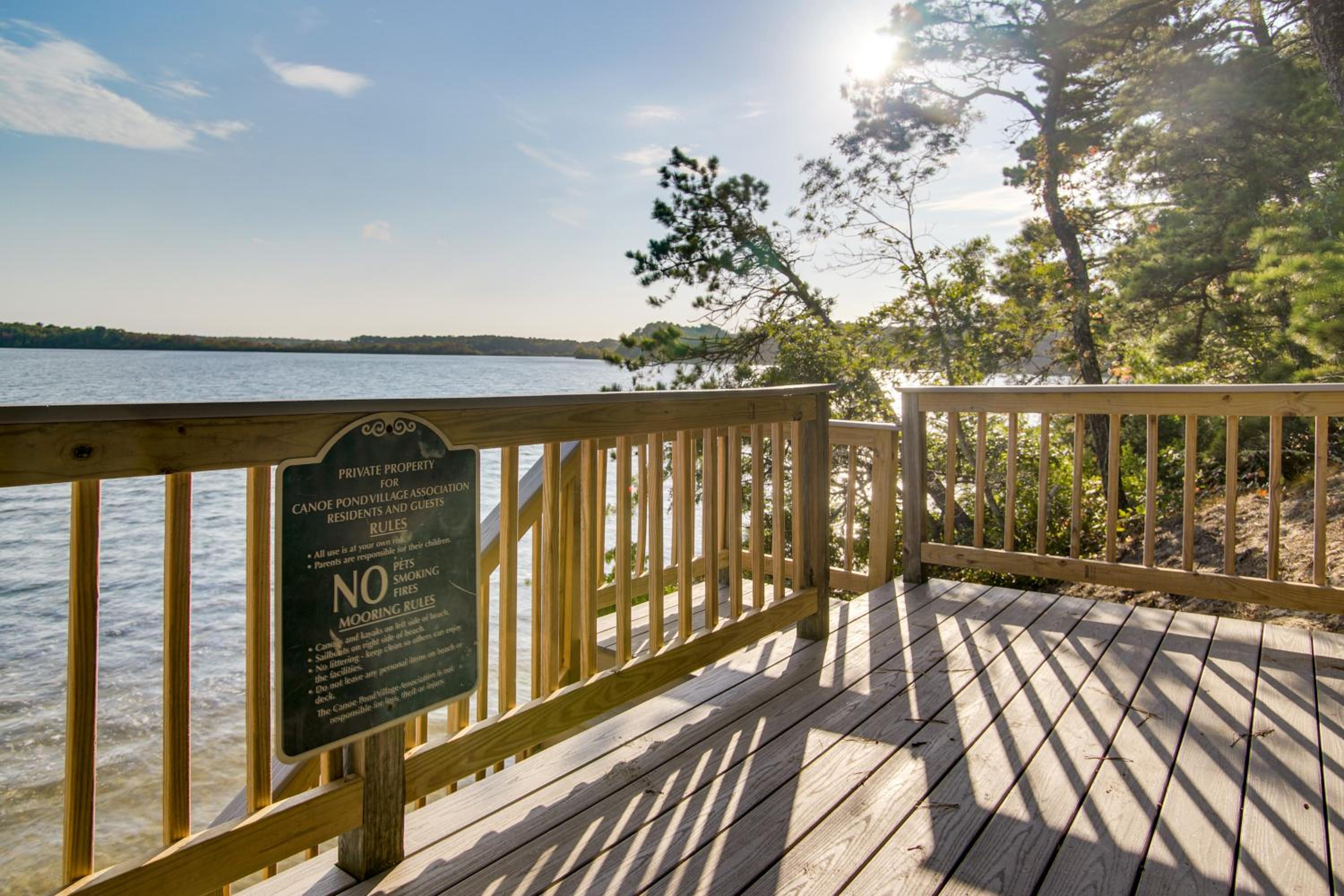 4,200 Sq Ft Mid-Cape Cottage with Furnished Deck!