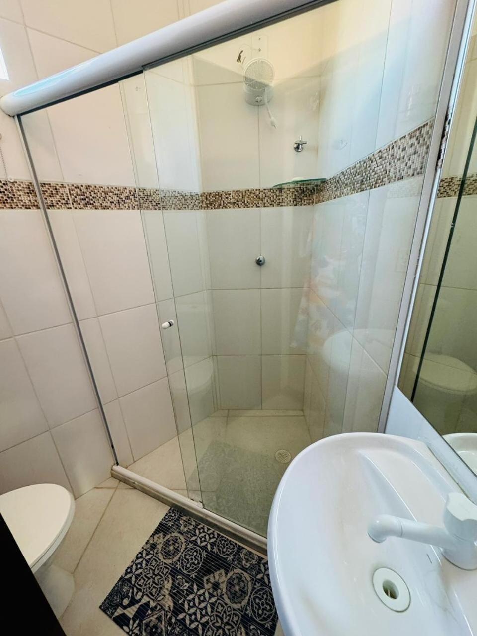 Casa Amarela - 200m da praia, 3-4, Garagem e Wi-Fi