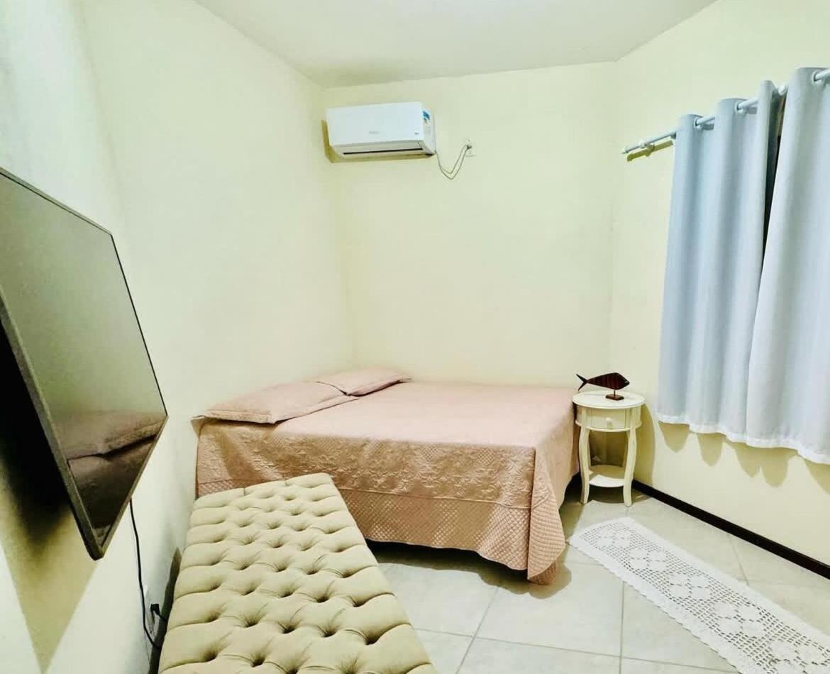 Casa Amarela - 200m da praia, 3-4, Garagem e Wi-Fi