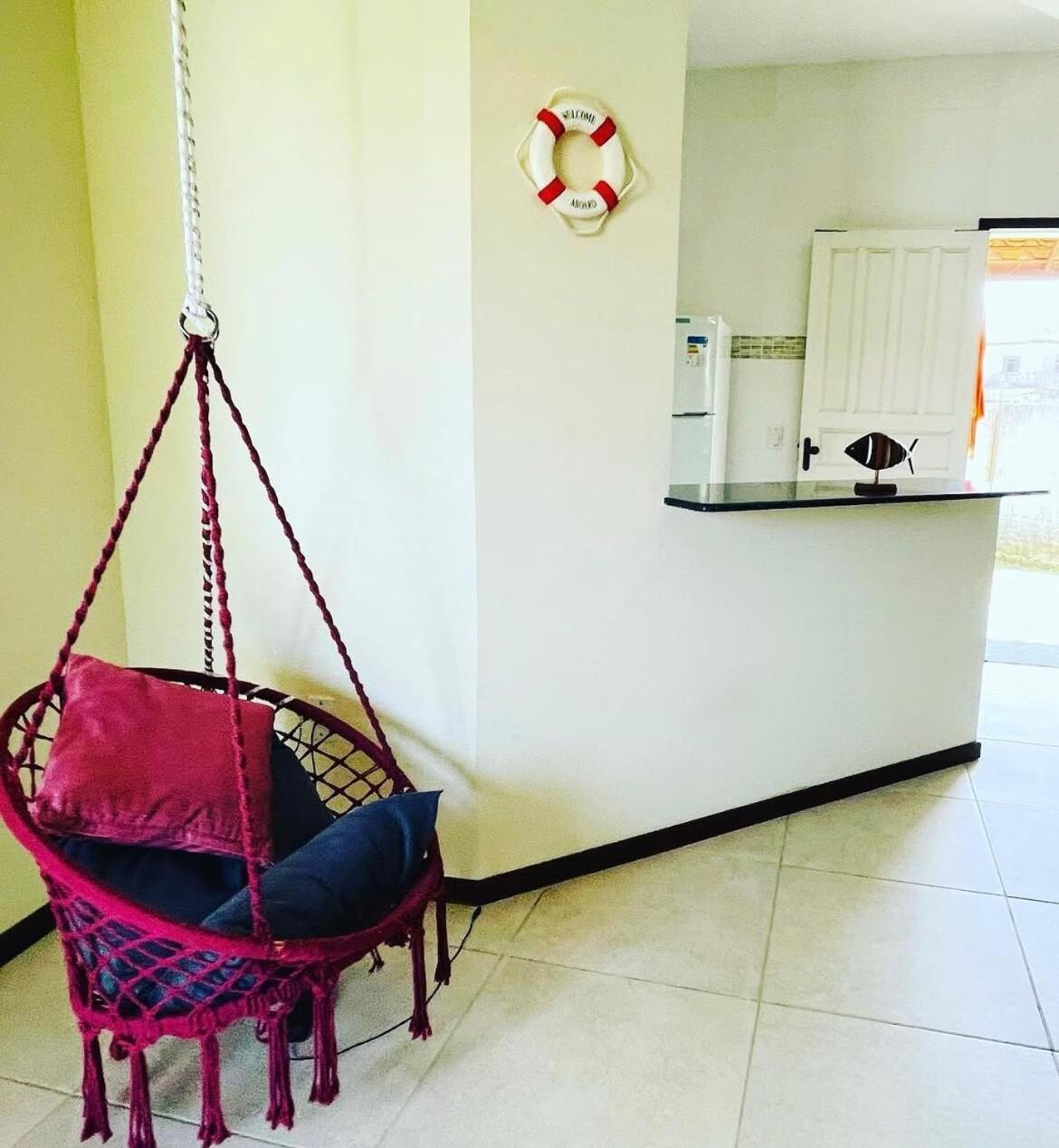 Casa Amarela - 200m da praia, 3-4, Garagem e Wi-Fi
