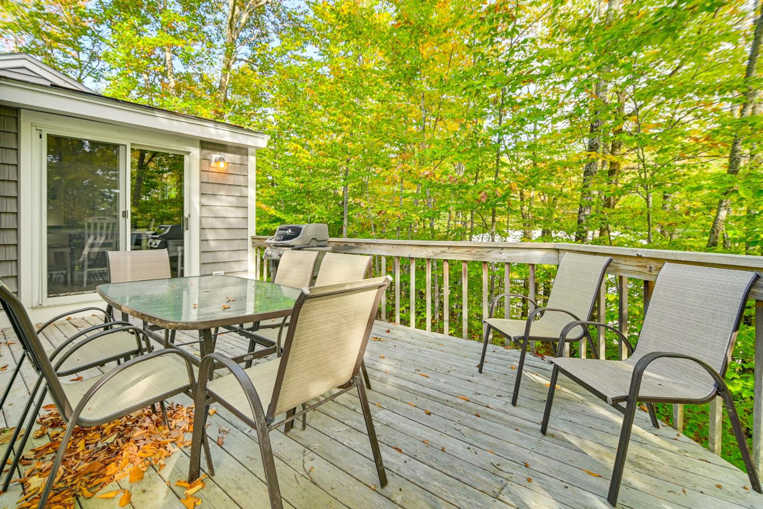 Hike, Leaf-Peep, Ski Hideaway with Private Hot Tub!