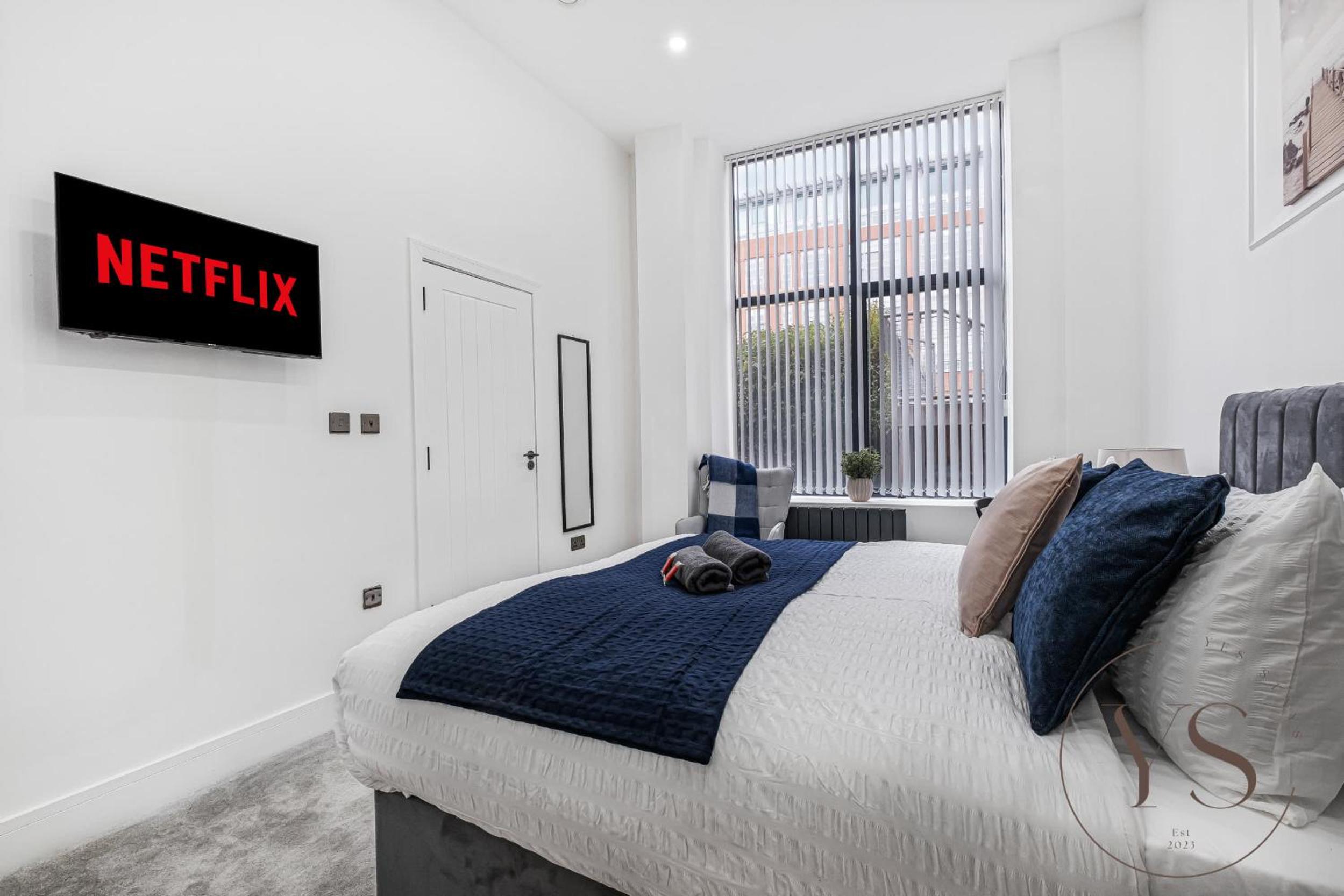 Birmingham 5BR Cosy Apartment - Wi-Fi, Games, Play Station