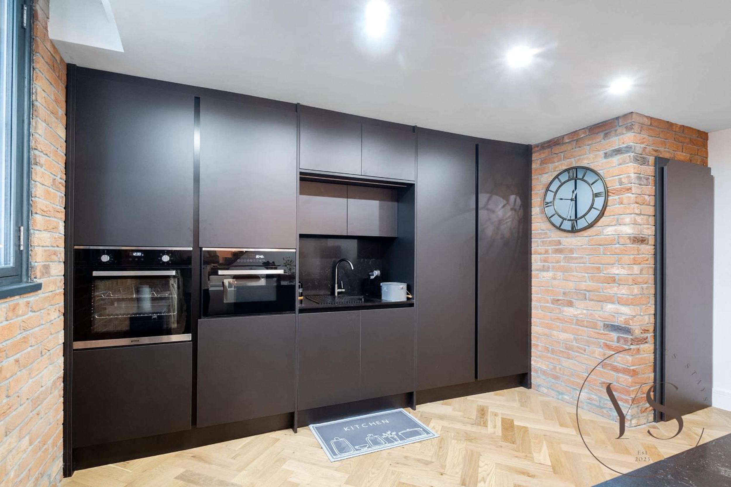 Birmingham 5BR Cosy Apartment - Wi-Fi, Games, Play Station