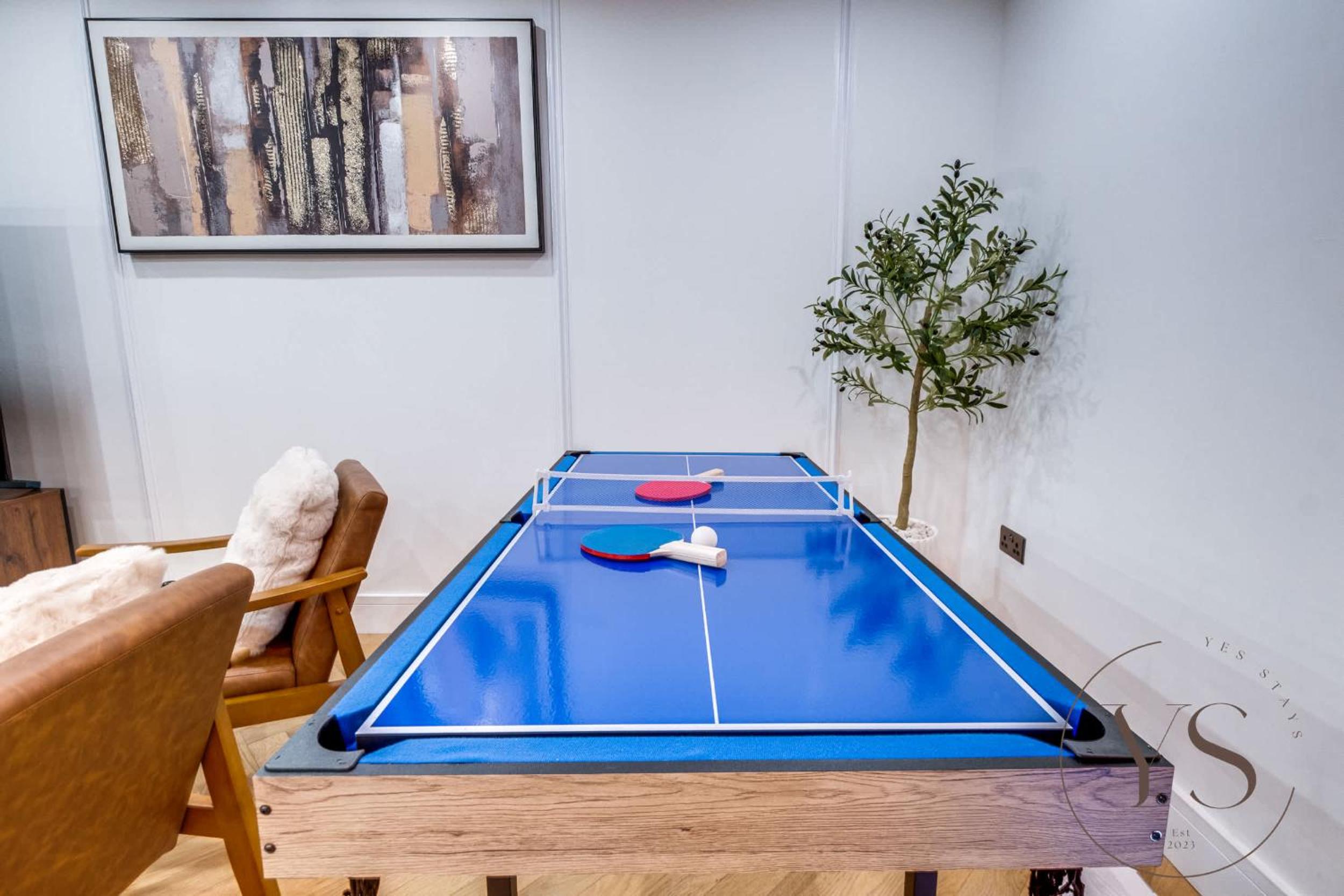 Birmingham 5BR Cosy Apartment - Wi-Fi, Games, Play Station