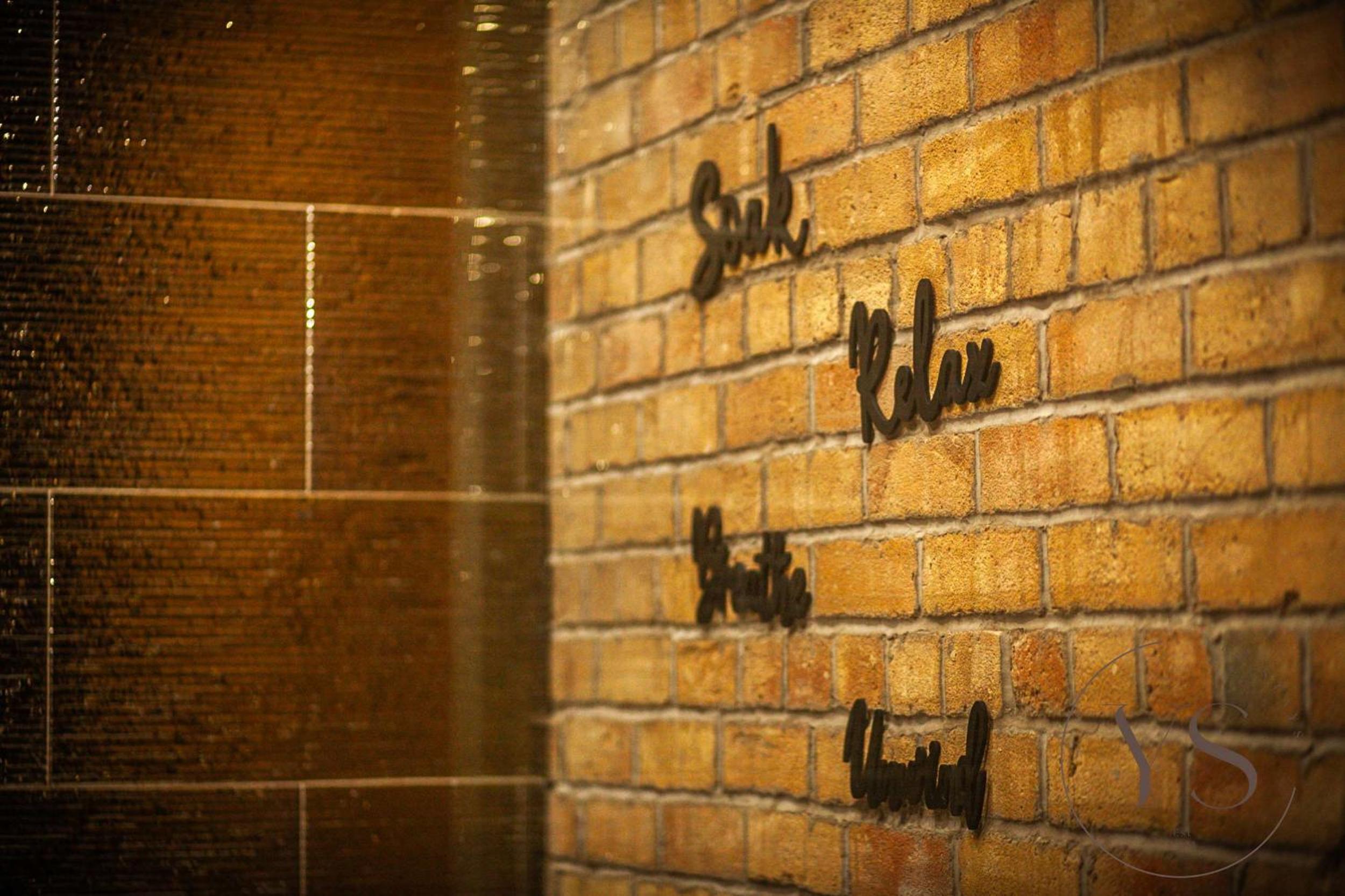 Birmingham 5BR Cosy Apartment - Wi-Fi, Games, Play Station