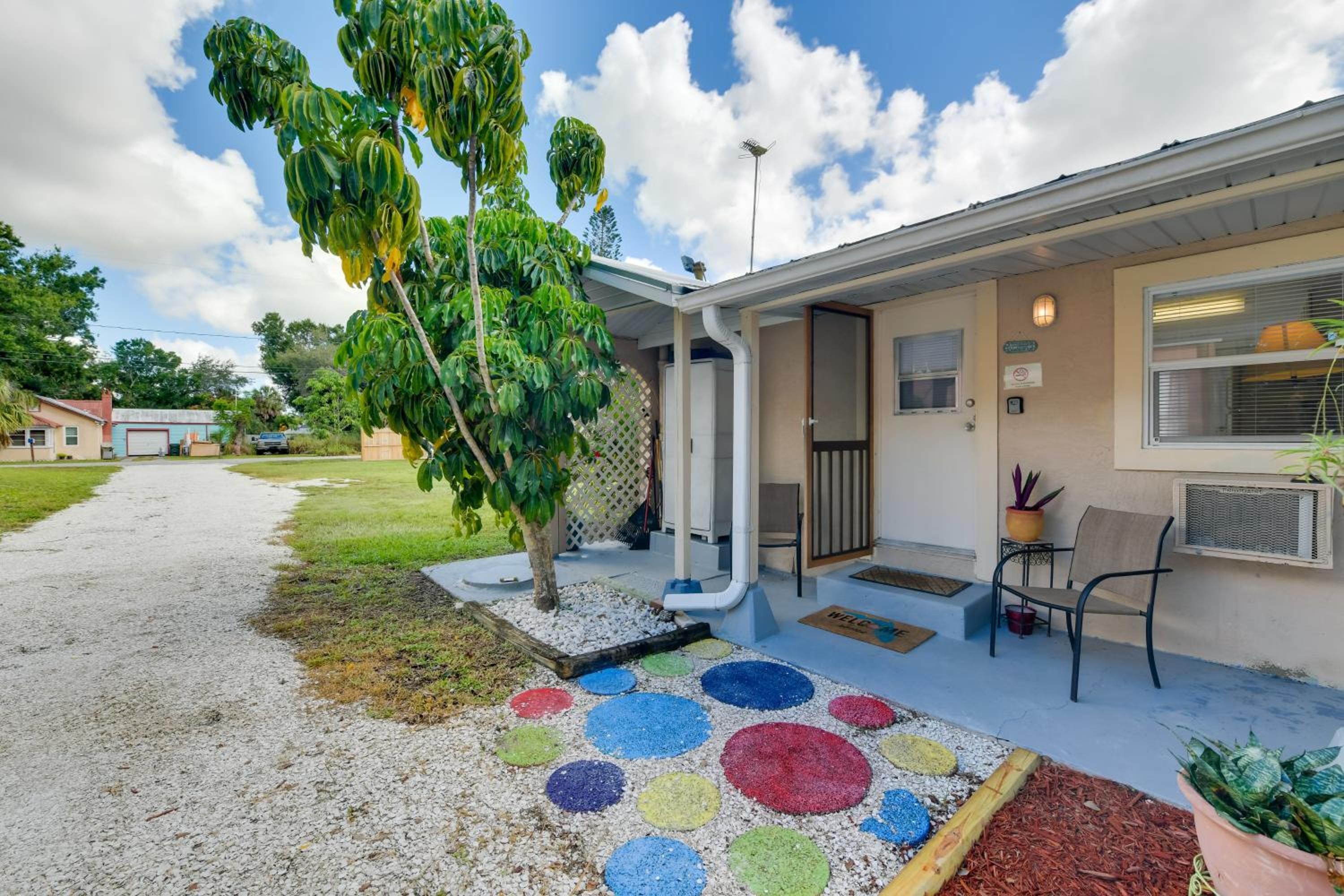 1 Mi to Nokomis Beach Quiet Getaway with Fire Pit