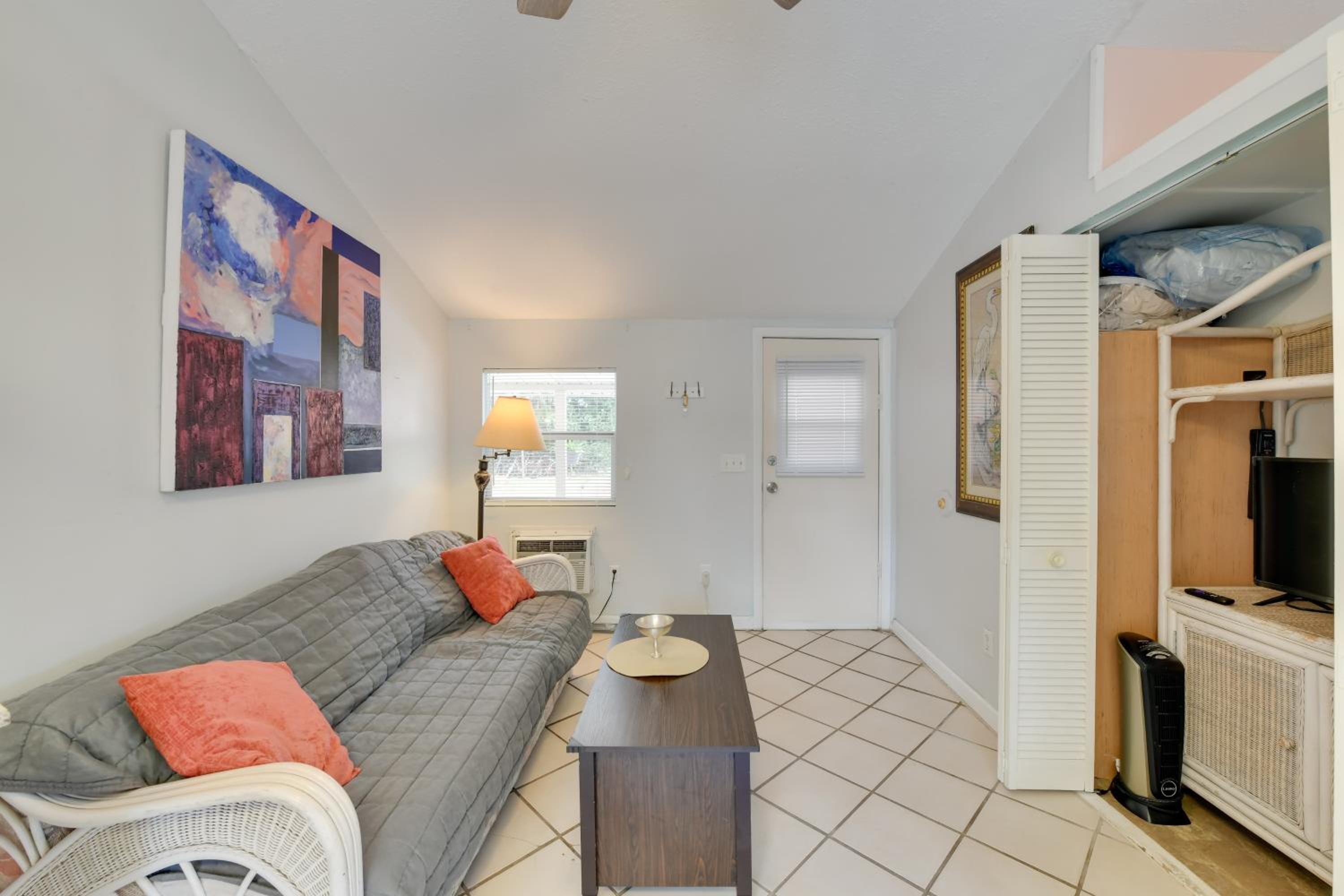 1 Mi to Nokomis Beach Quiet Getaway with Fire Pit