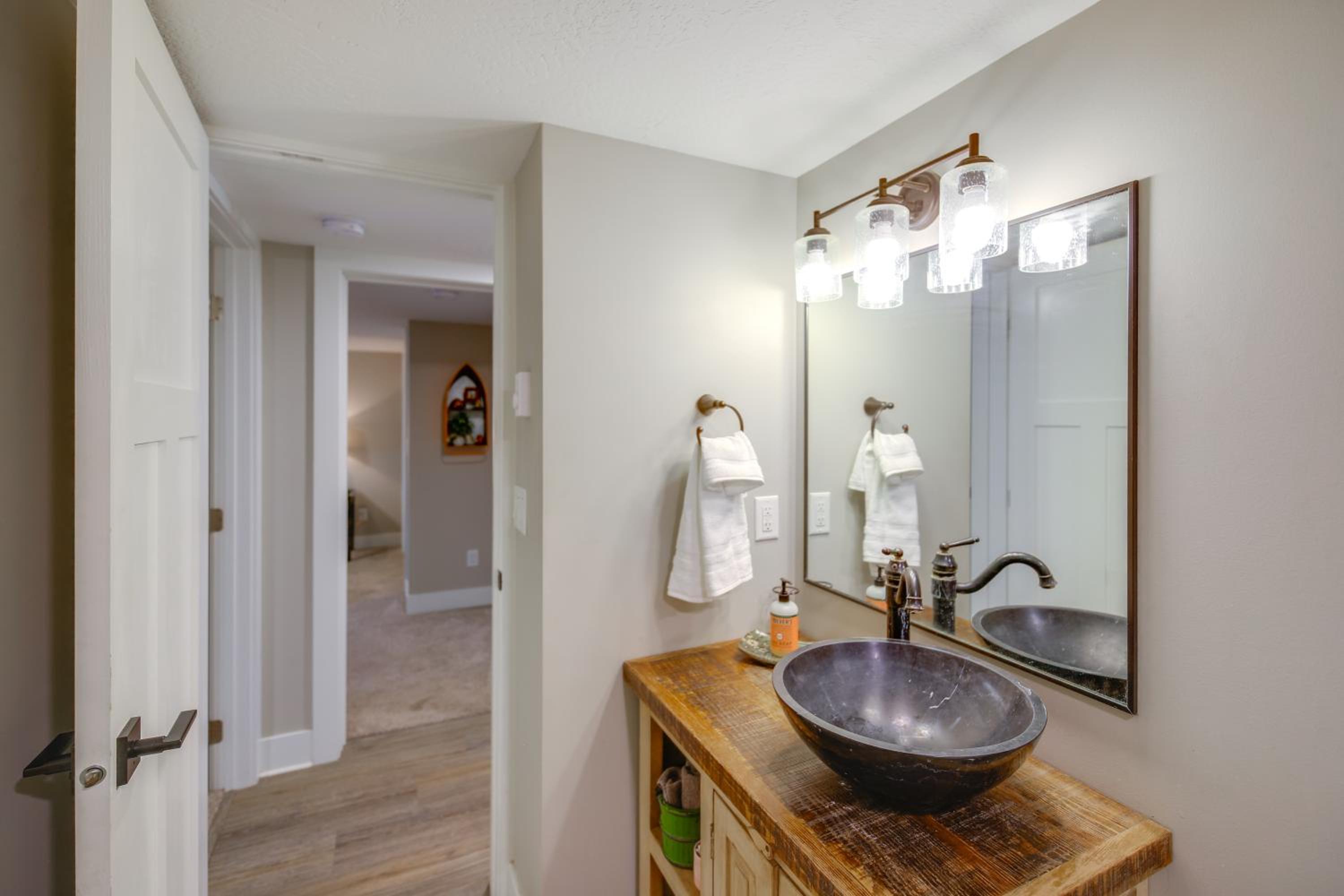 Central to Everything! Missoula Stay with Courtyard