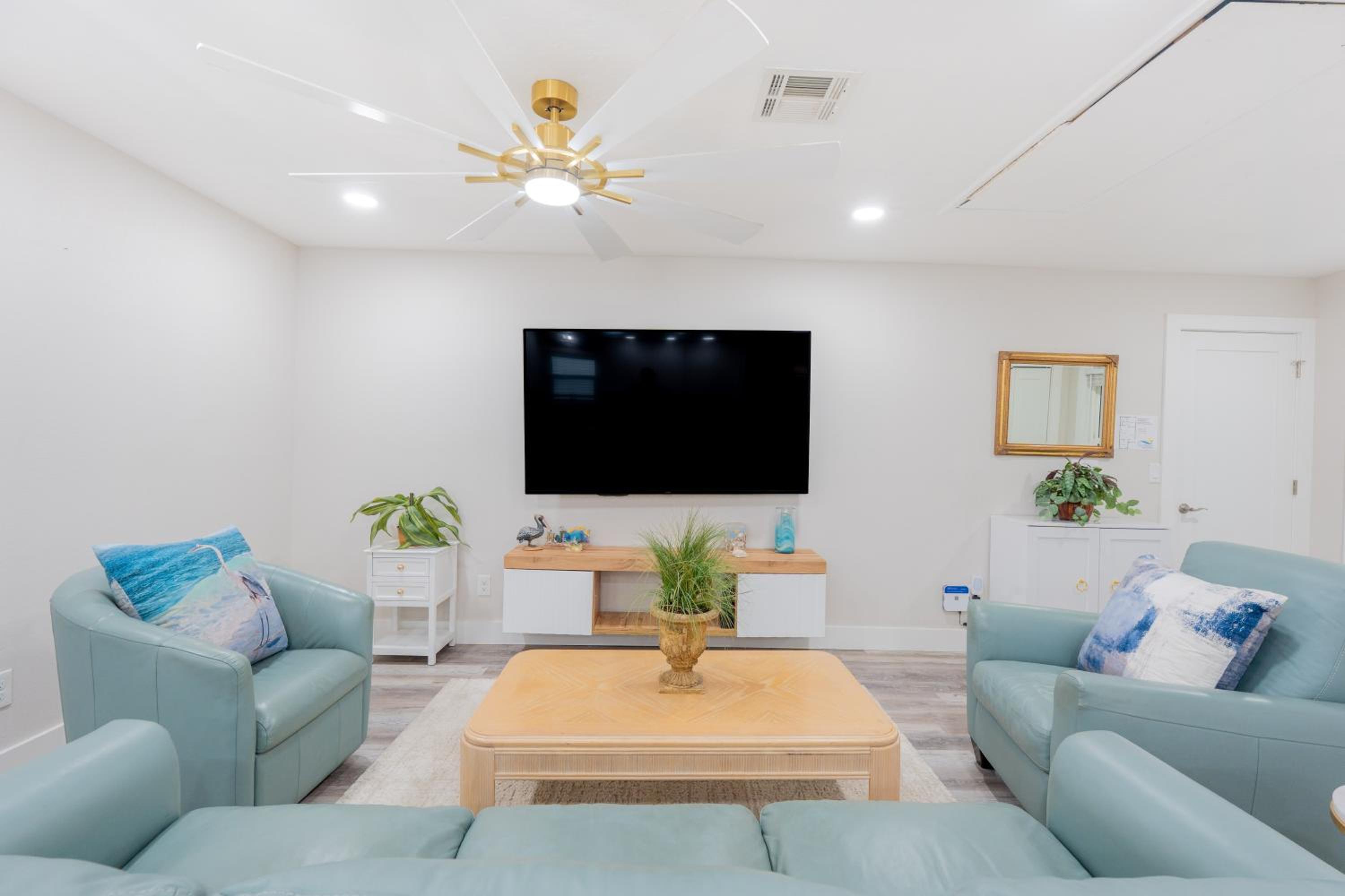 Beach Haven North 122 by Sun Palace Vacations