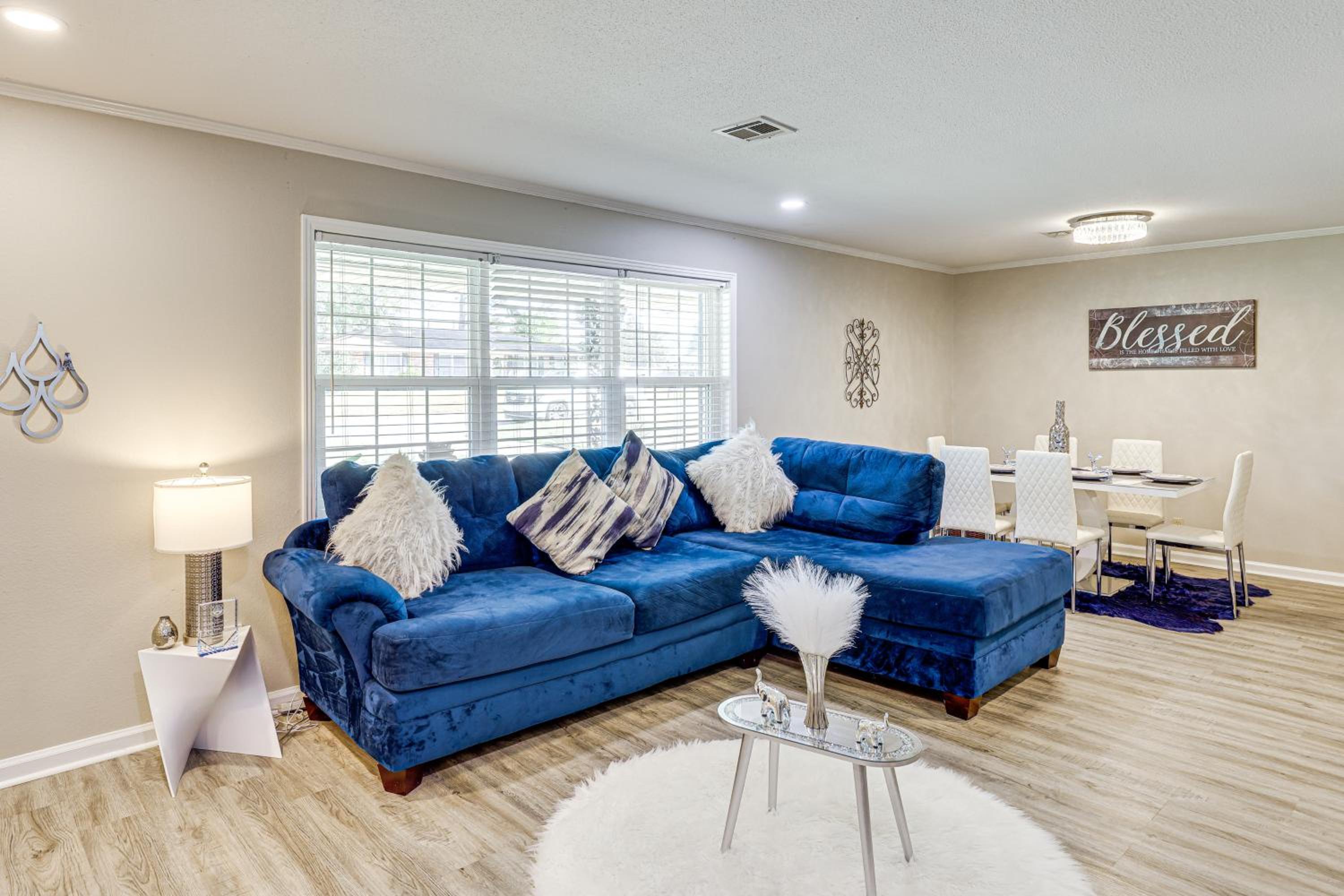 Quiet, Stylish and Convenient Home in Prattville