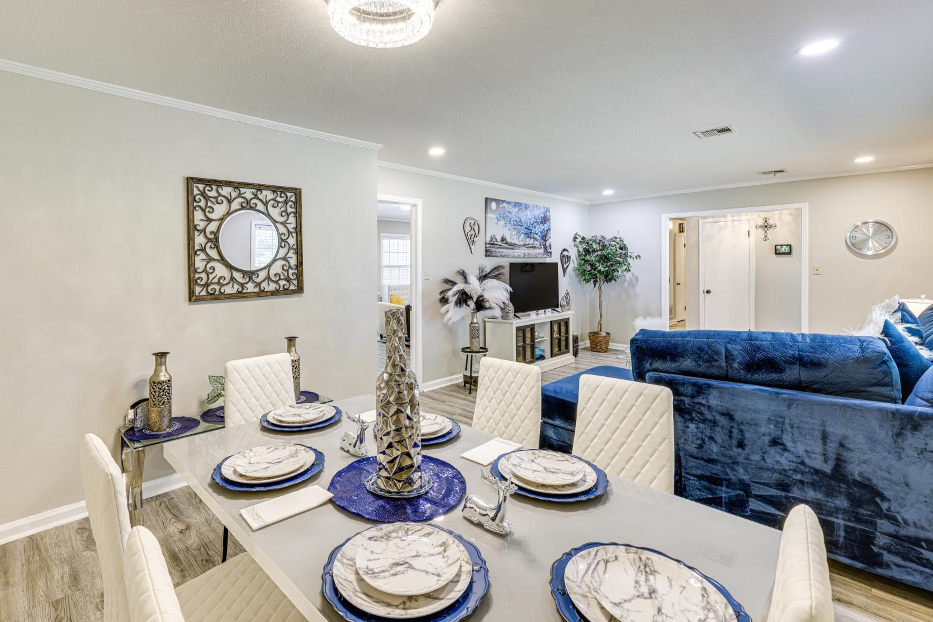Quiet, Stylish and Convenient Home in Prattville