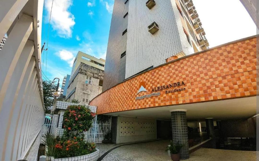Flat no Meireles 302