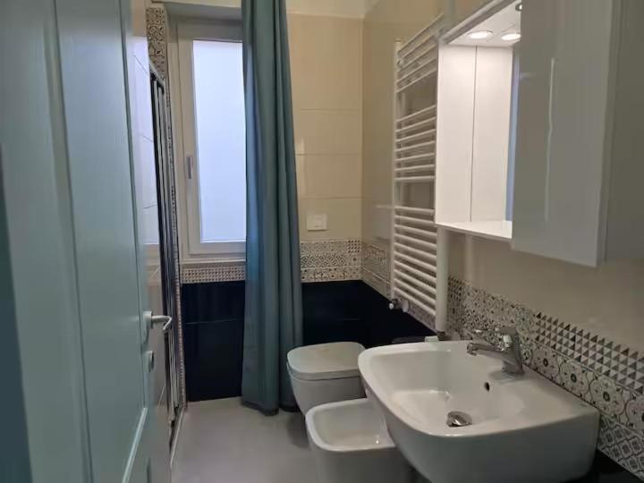 Casa Perla, lussuoso ed elegante appartamento con cortile a pochi passi dal mare