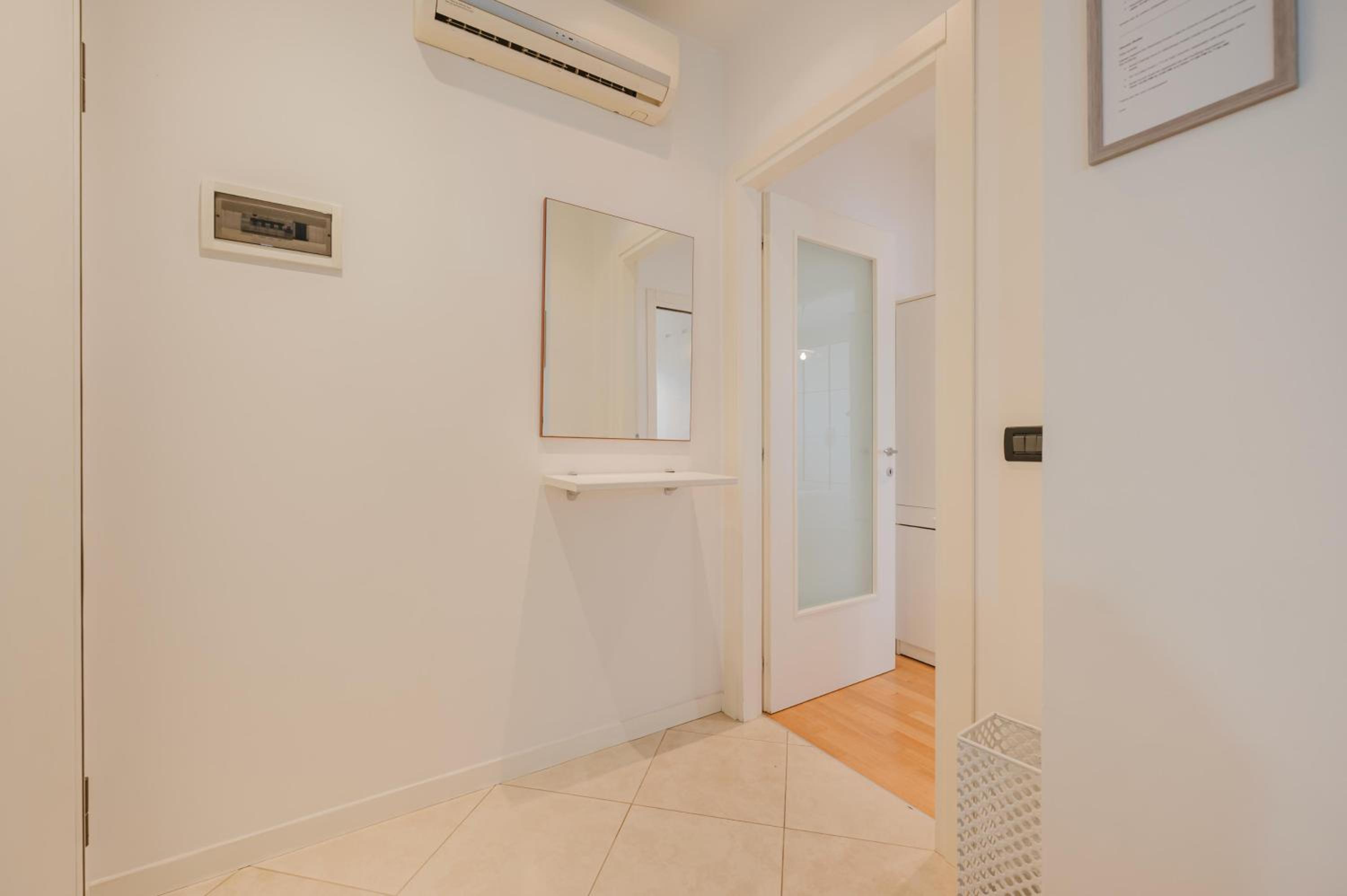 Poppy's Flat - 10 min from Venice & Train Station