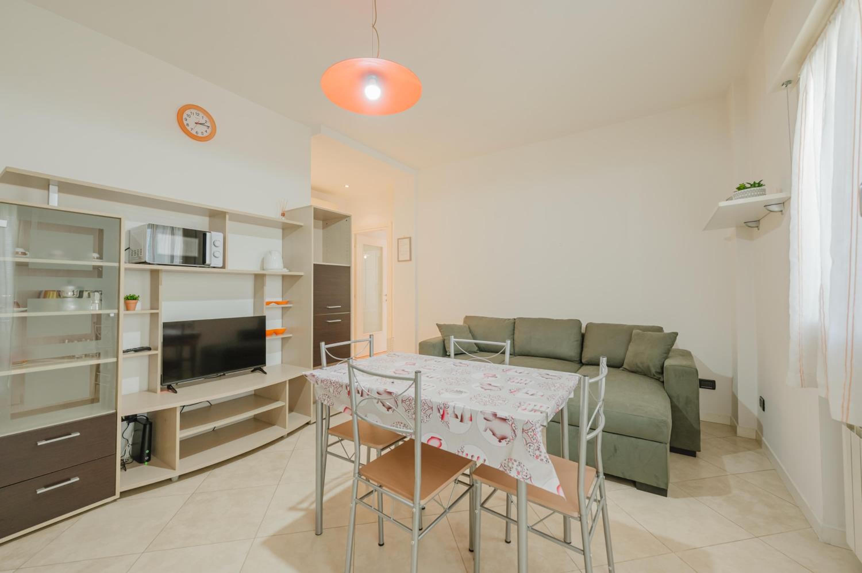Poppy's Flat - 10 min from Venice & Train Station