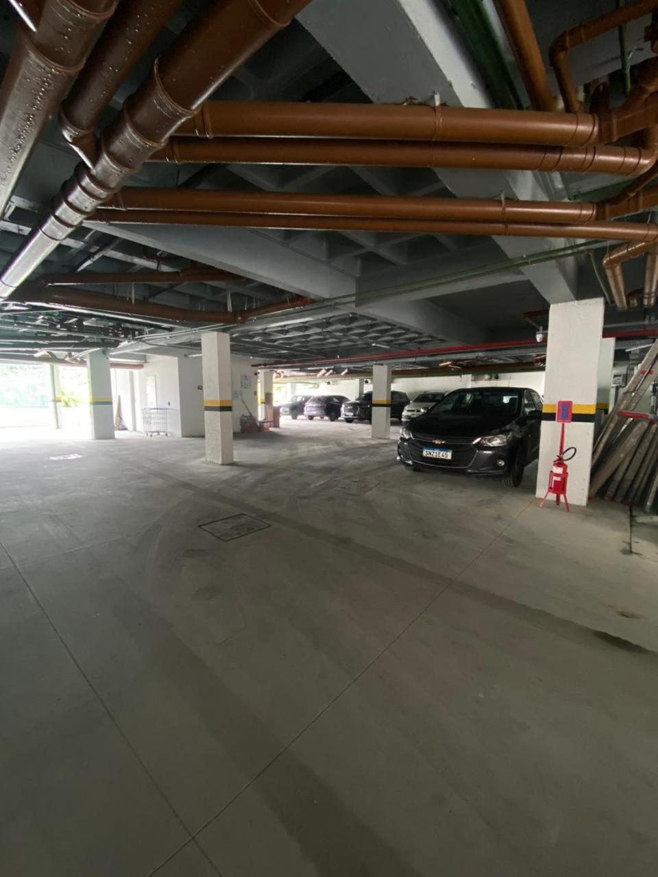 CG101- Flat Rooftop com piscina infinita e garagem- By Oasis Ferias