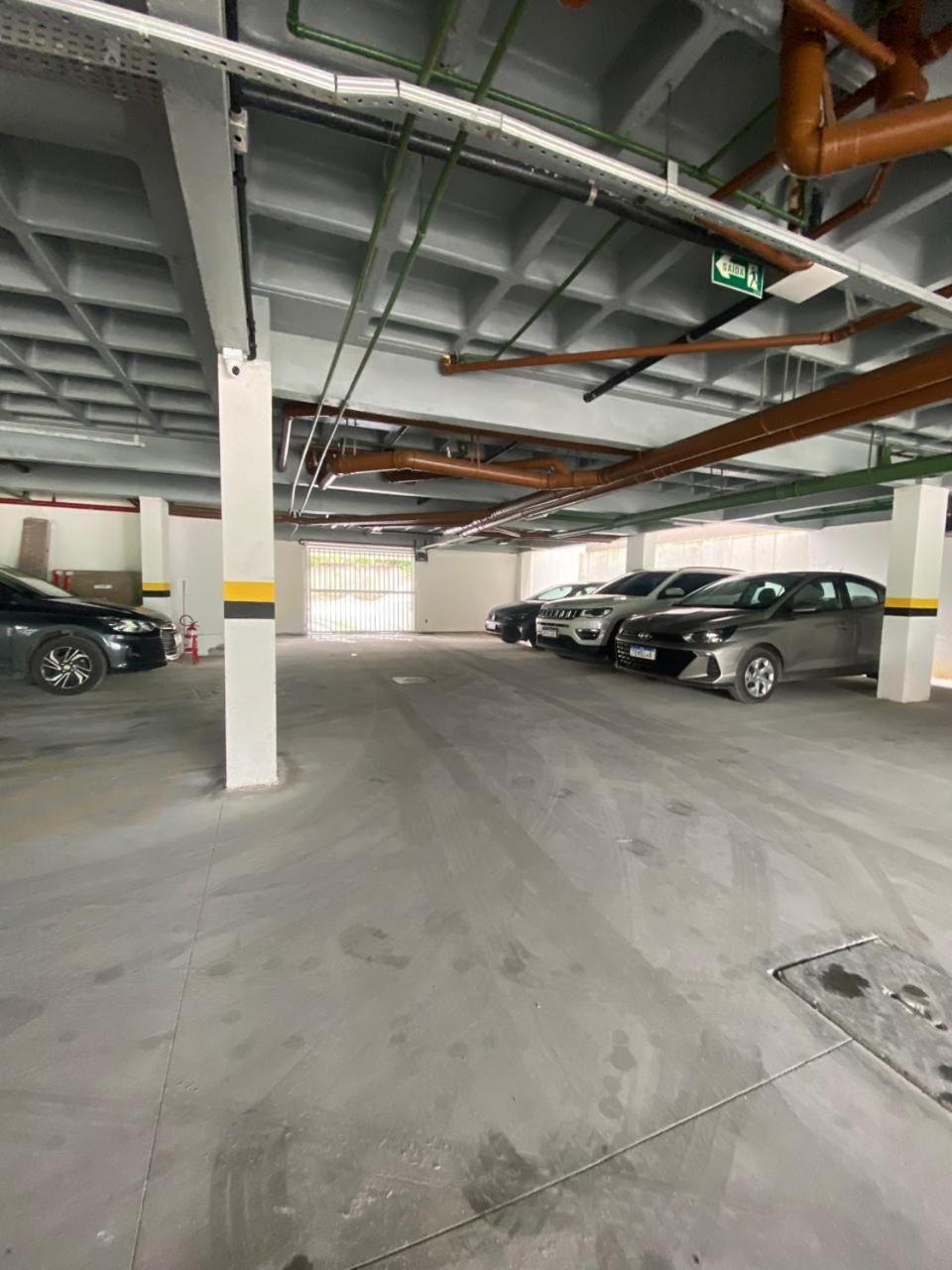 CG101- Flat Rooftop com piscina infinita e garagem- By Oasis Ferias