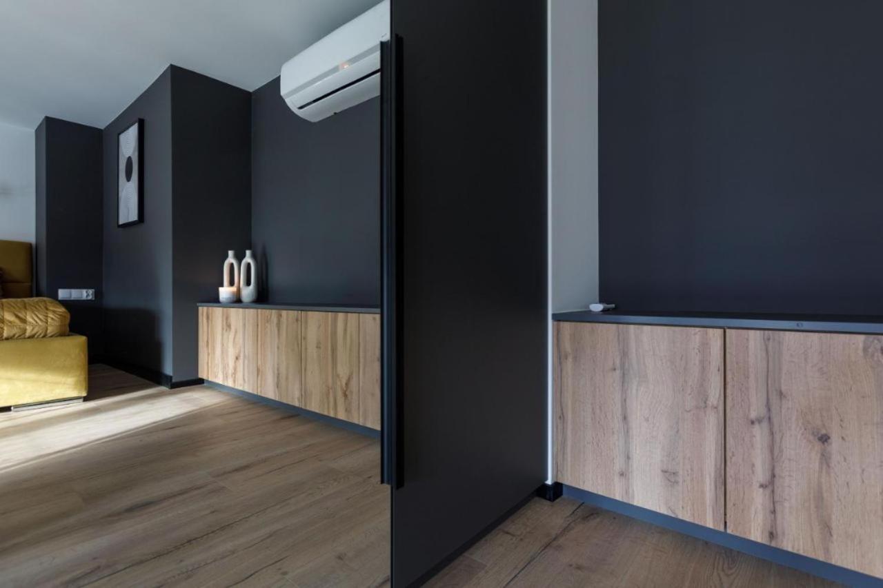 Chic Apartments - Cozy and Stylish - City Center - JP33