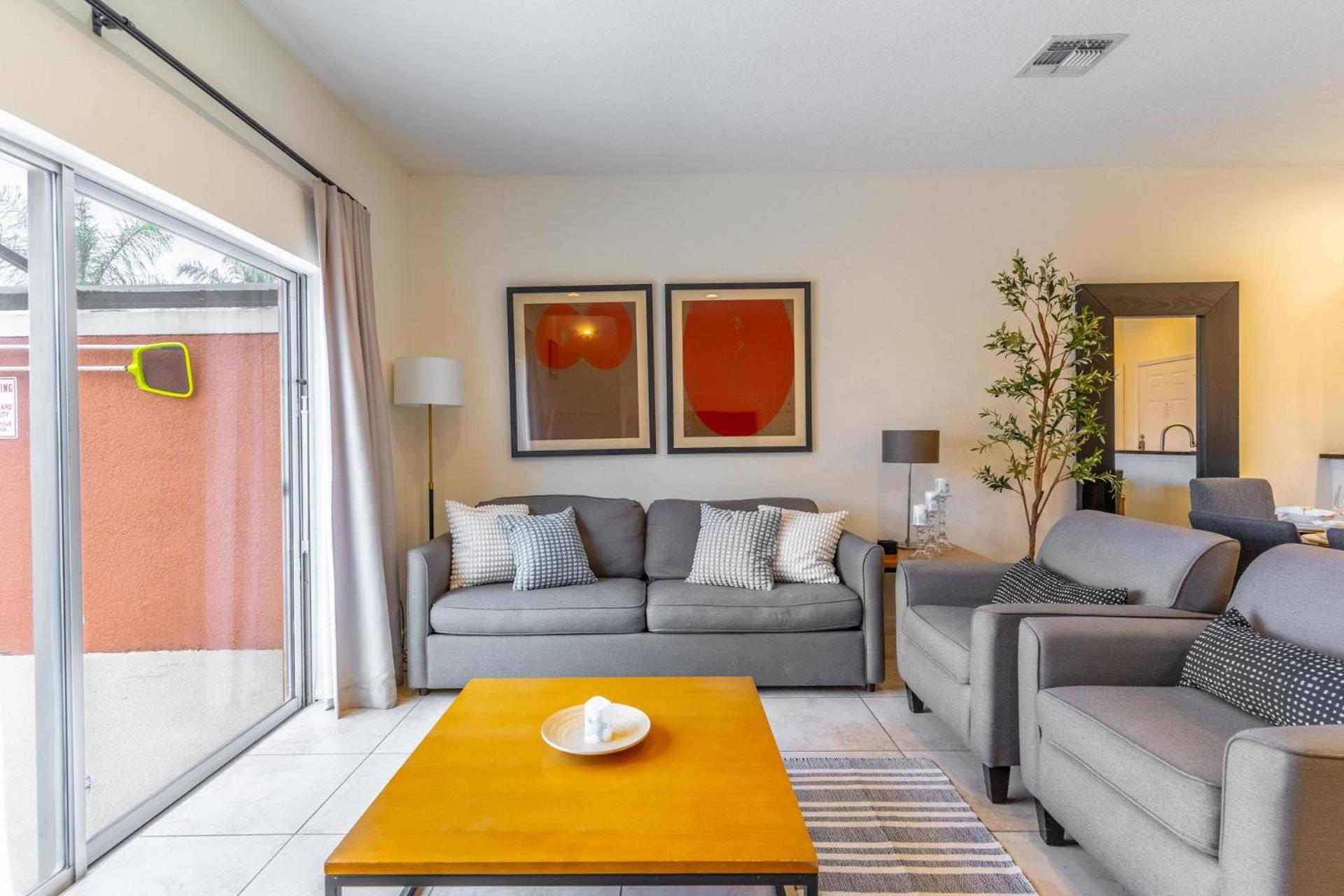 3027 Encantada
