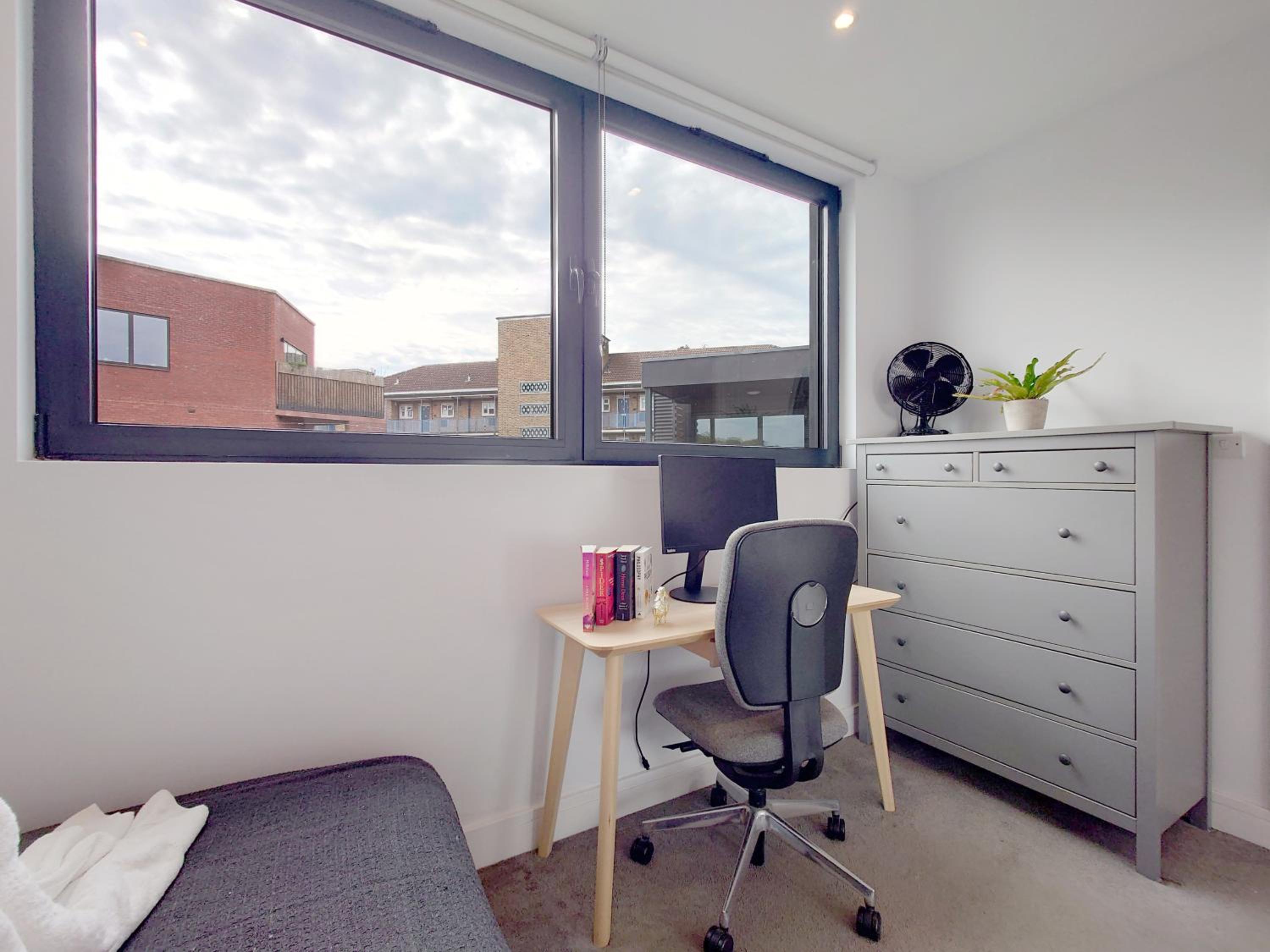 Comfortable Two-Bed Apartment in Hackney