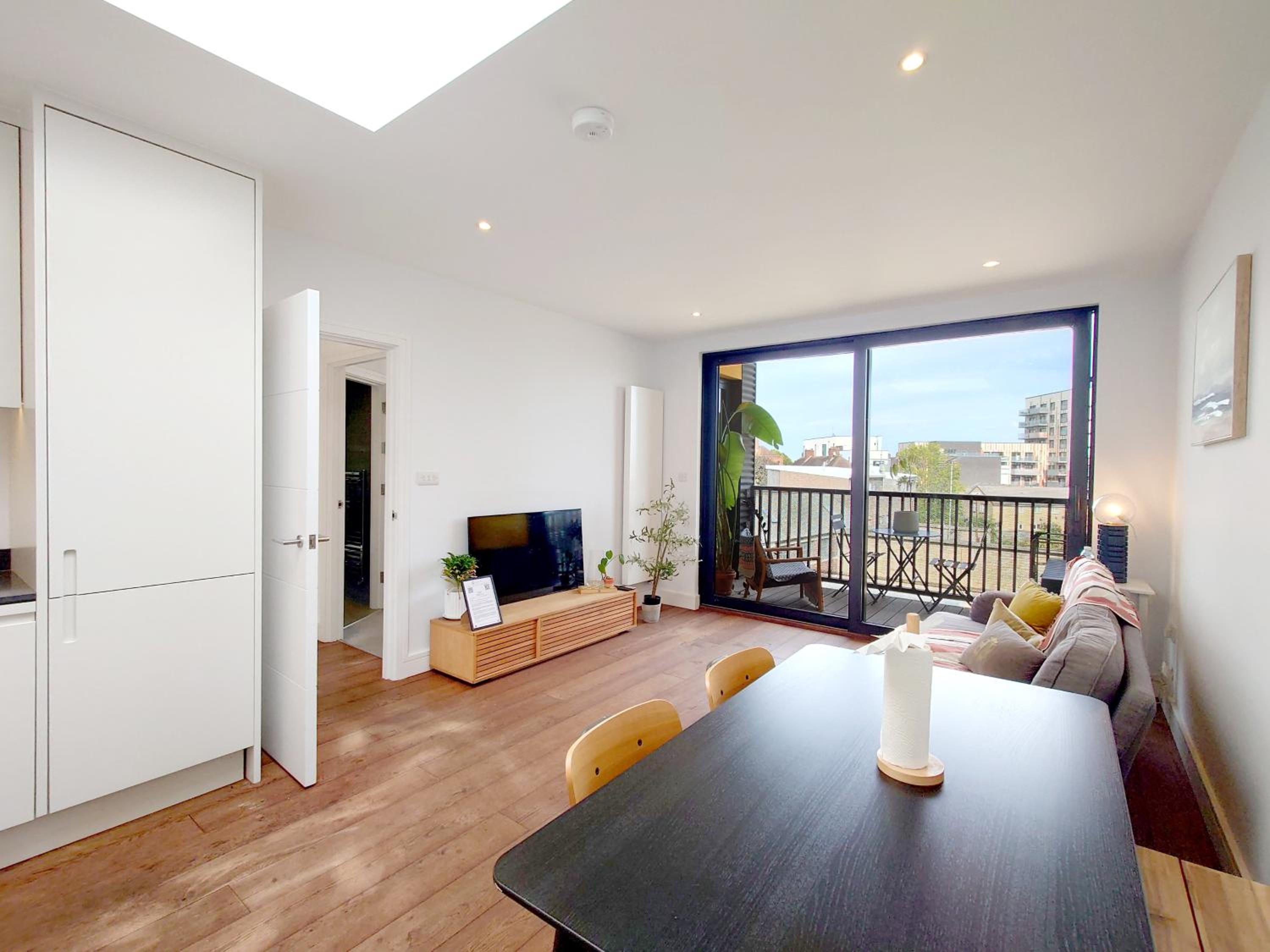 Comfortable Two-Bed Apartment in Hackney