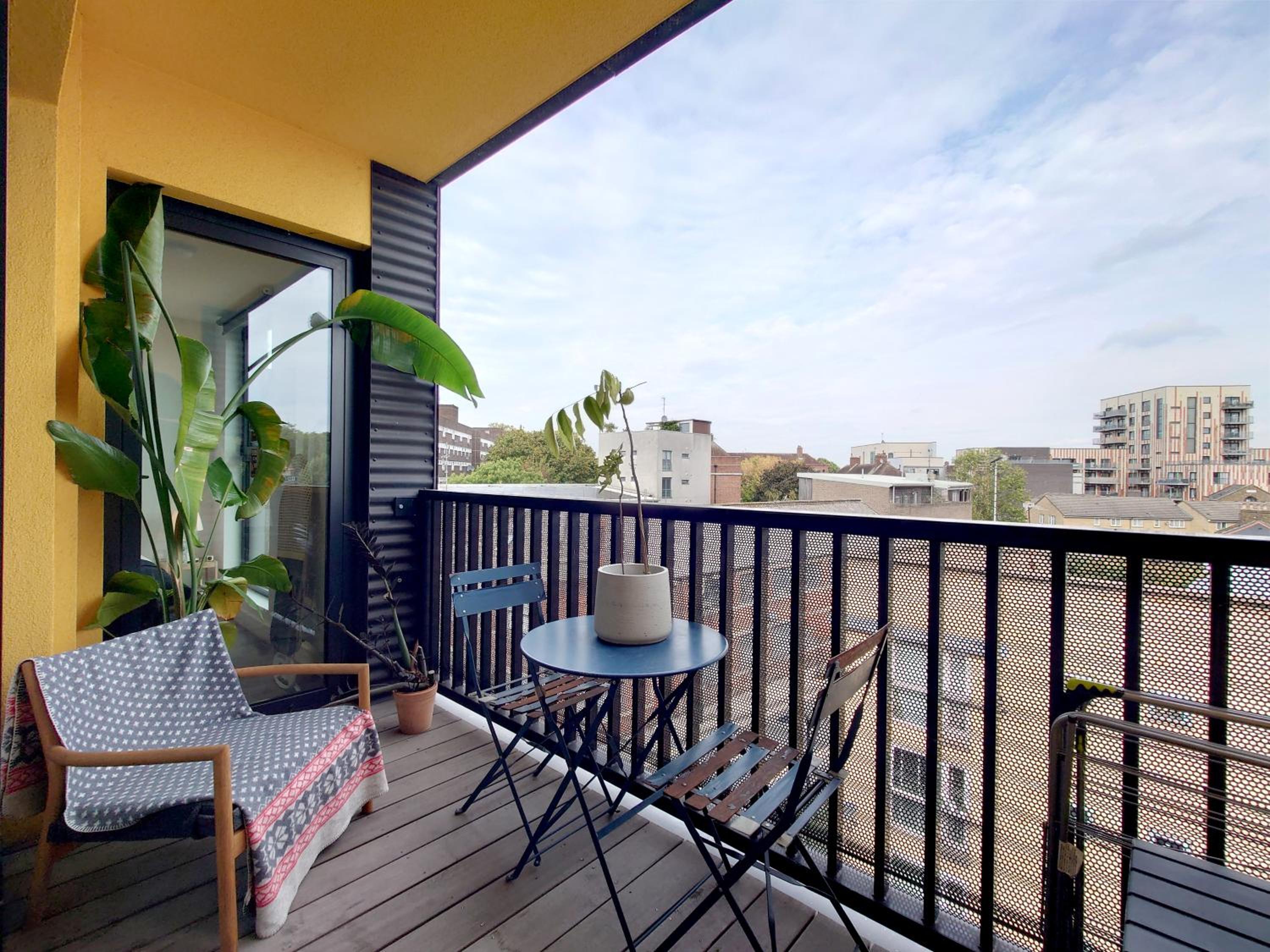 Comfortable Two-Bed Apartment in Hackney