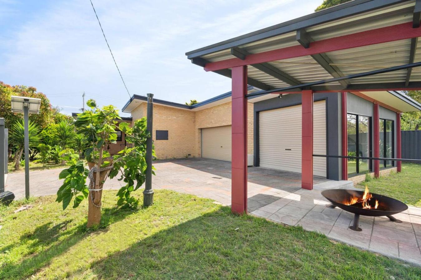 Mornington Escape 350m to beach