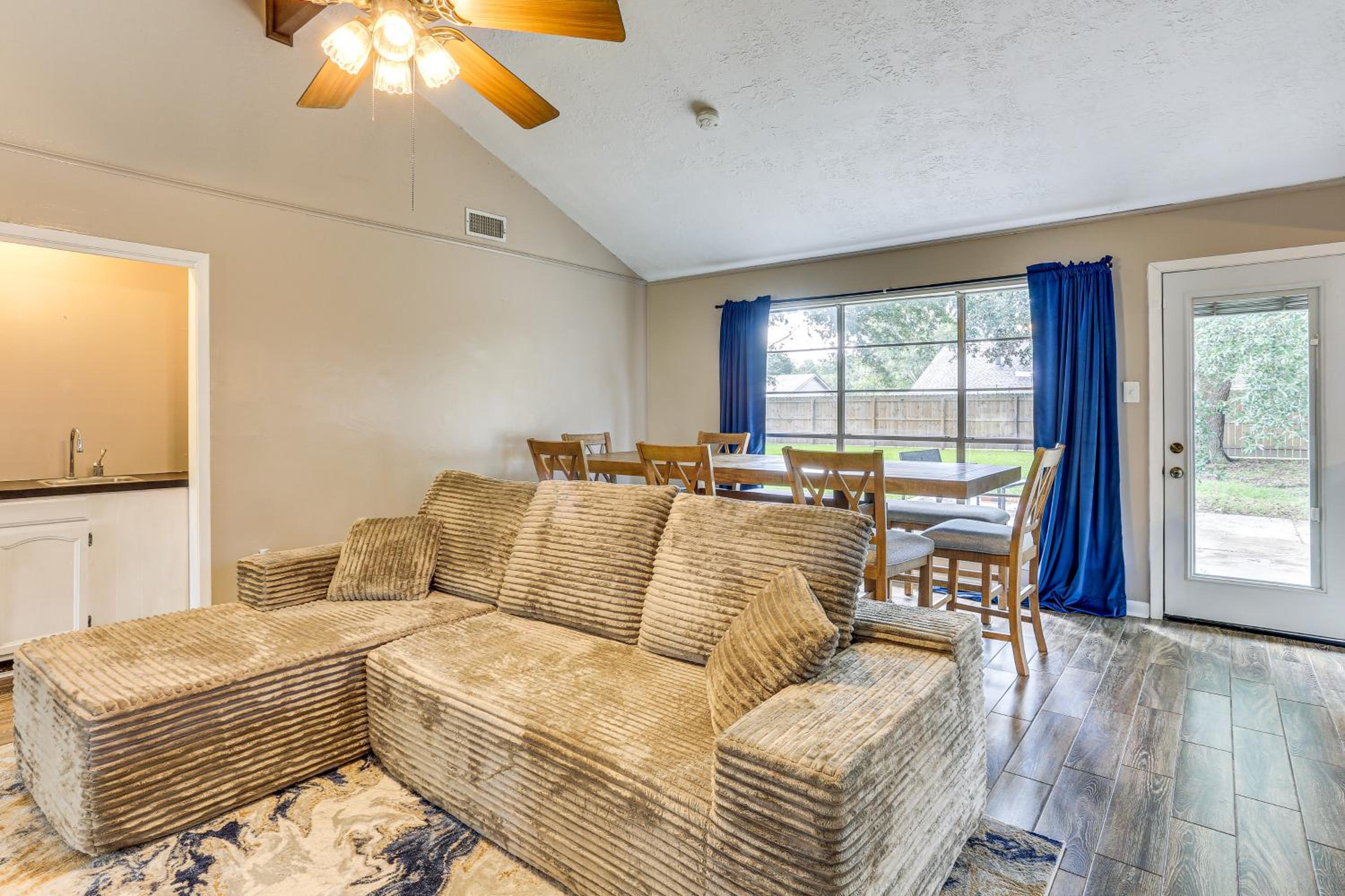 Fish, Golf, Explore Home 3 Mi to Prien Lake Park!