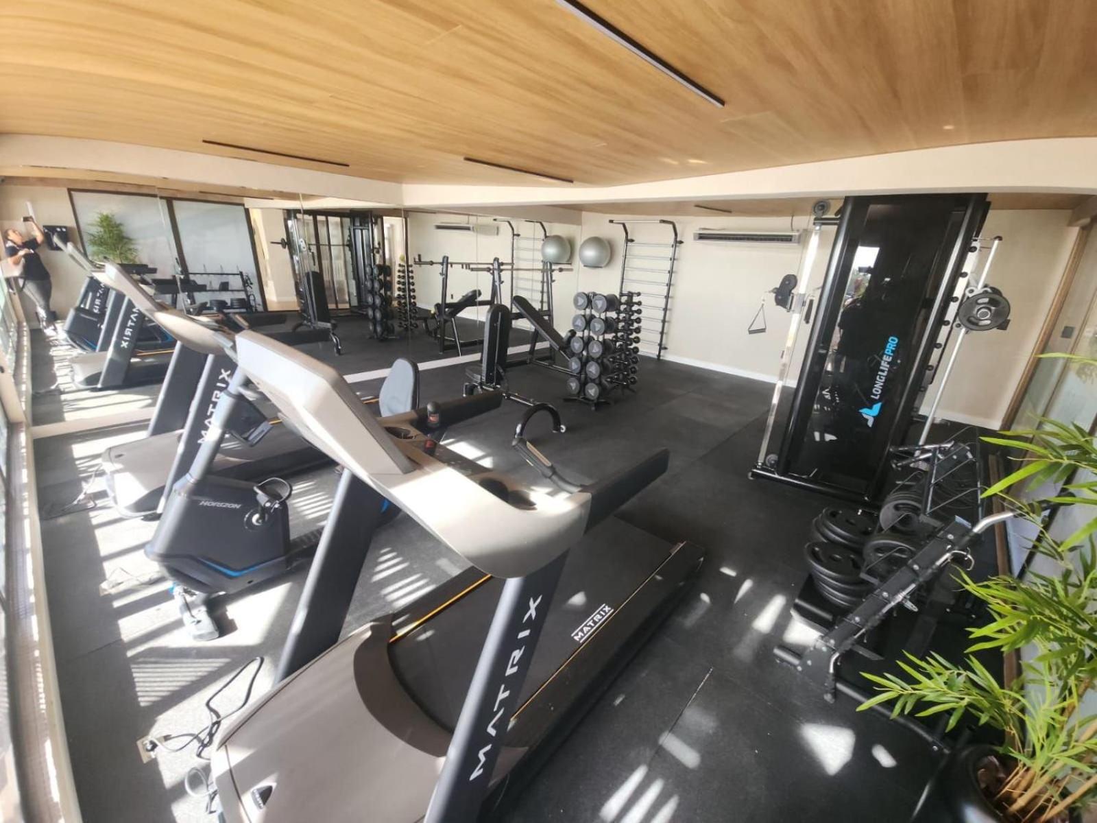 Beachfront Condo Studios with Pool in Bessa Beach - GSEs