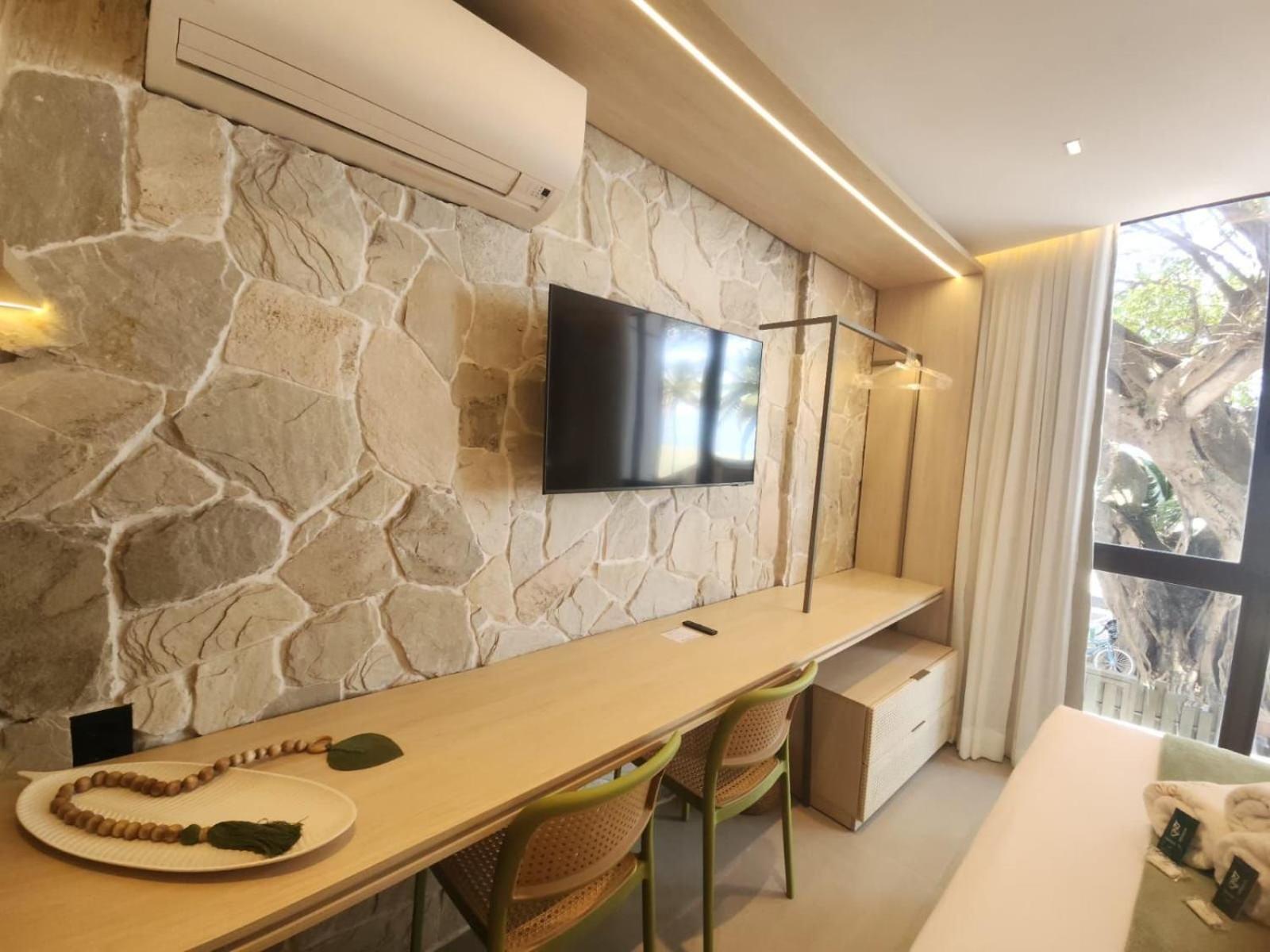 Beachfront Condo Studios with Pool in Bessa Beach - GSEs