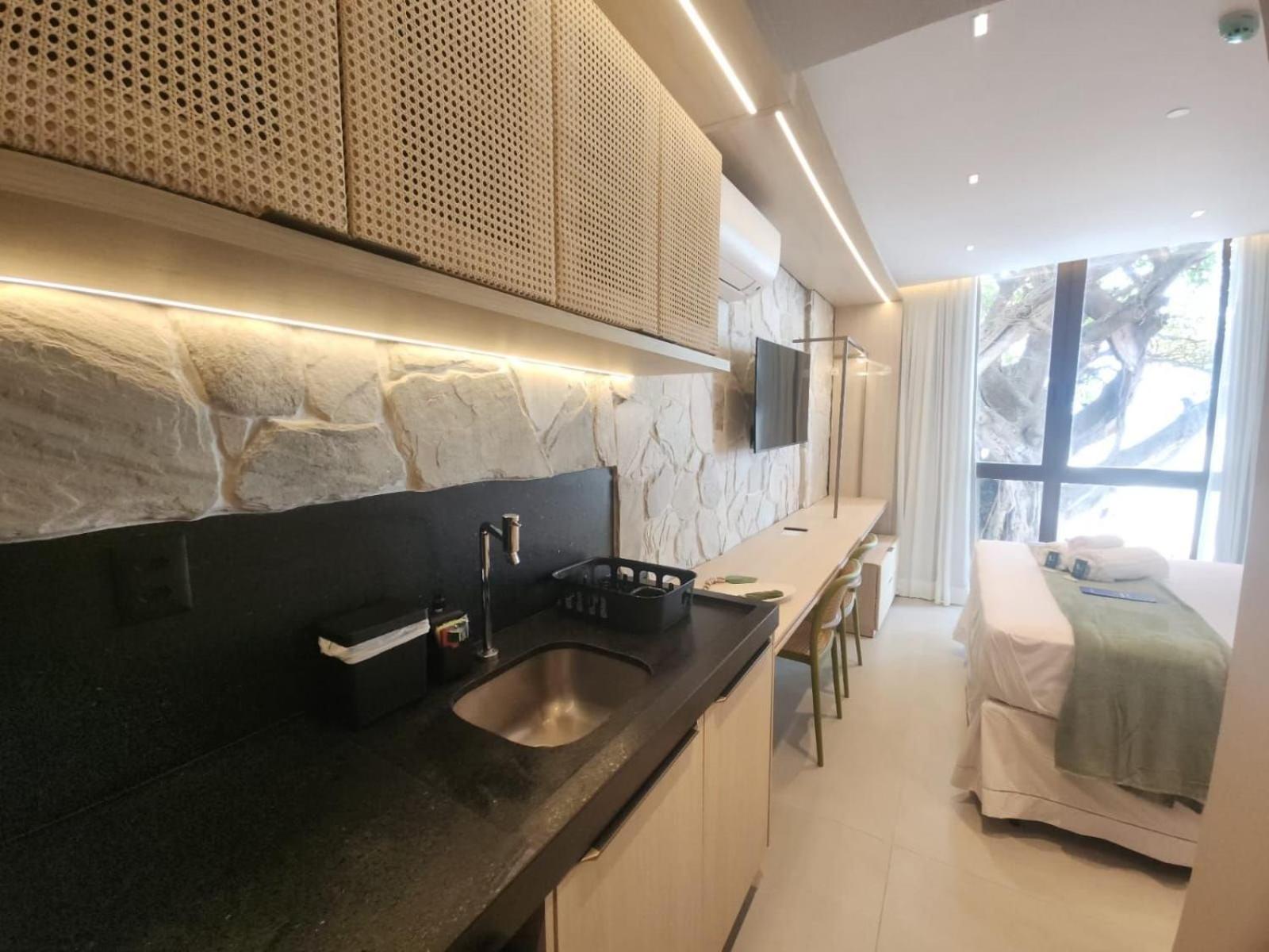 Beachfront Condo Studios with Pool in Bessa Beach - GSEs