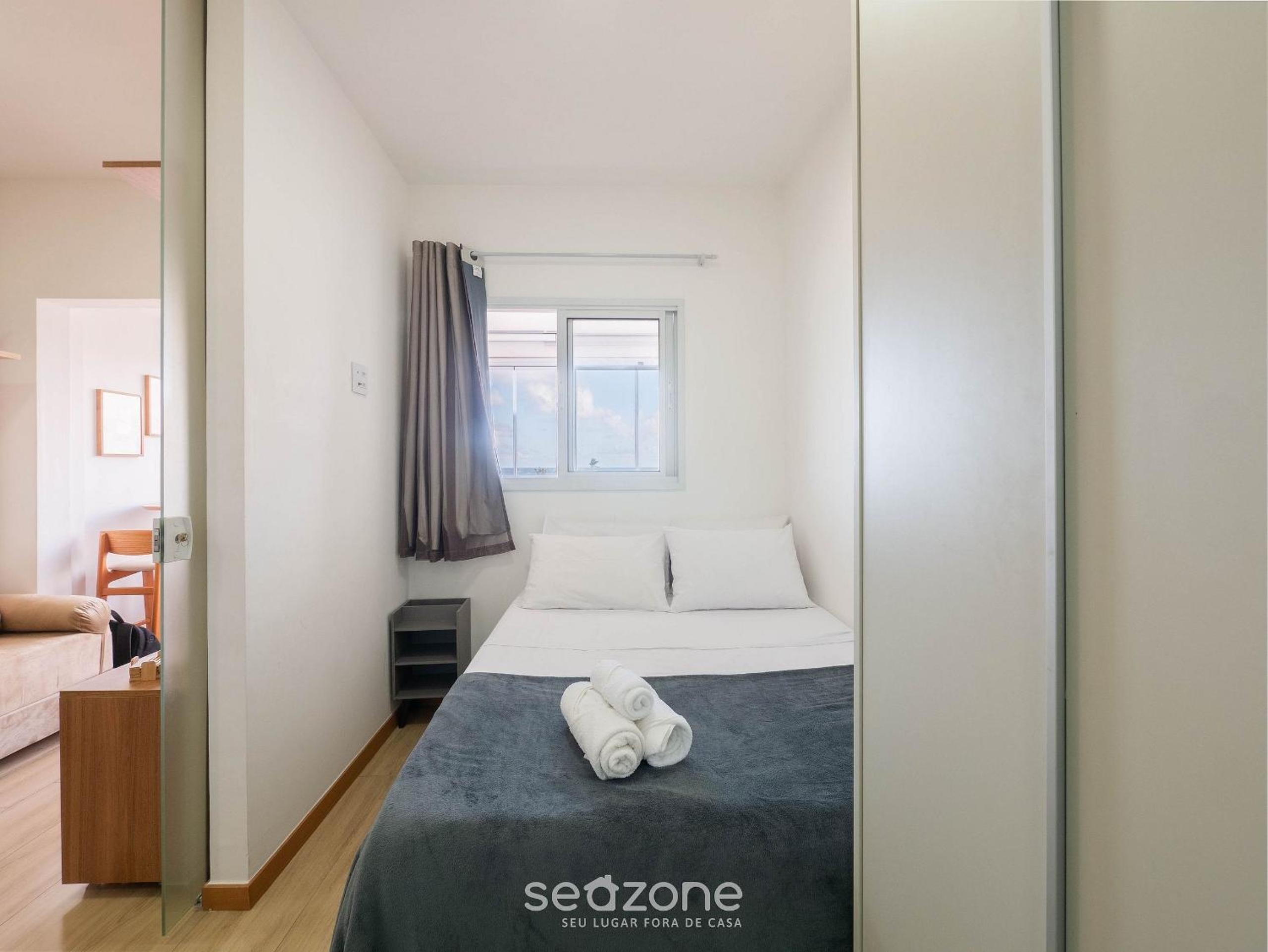 Condo. w/ Pool and Gym 70 m from the Beach - SMA