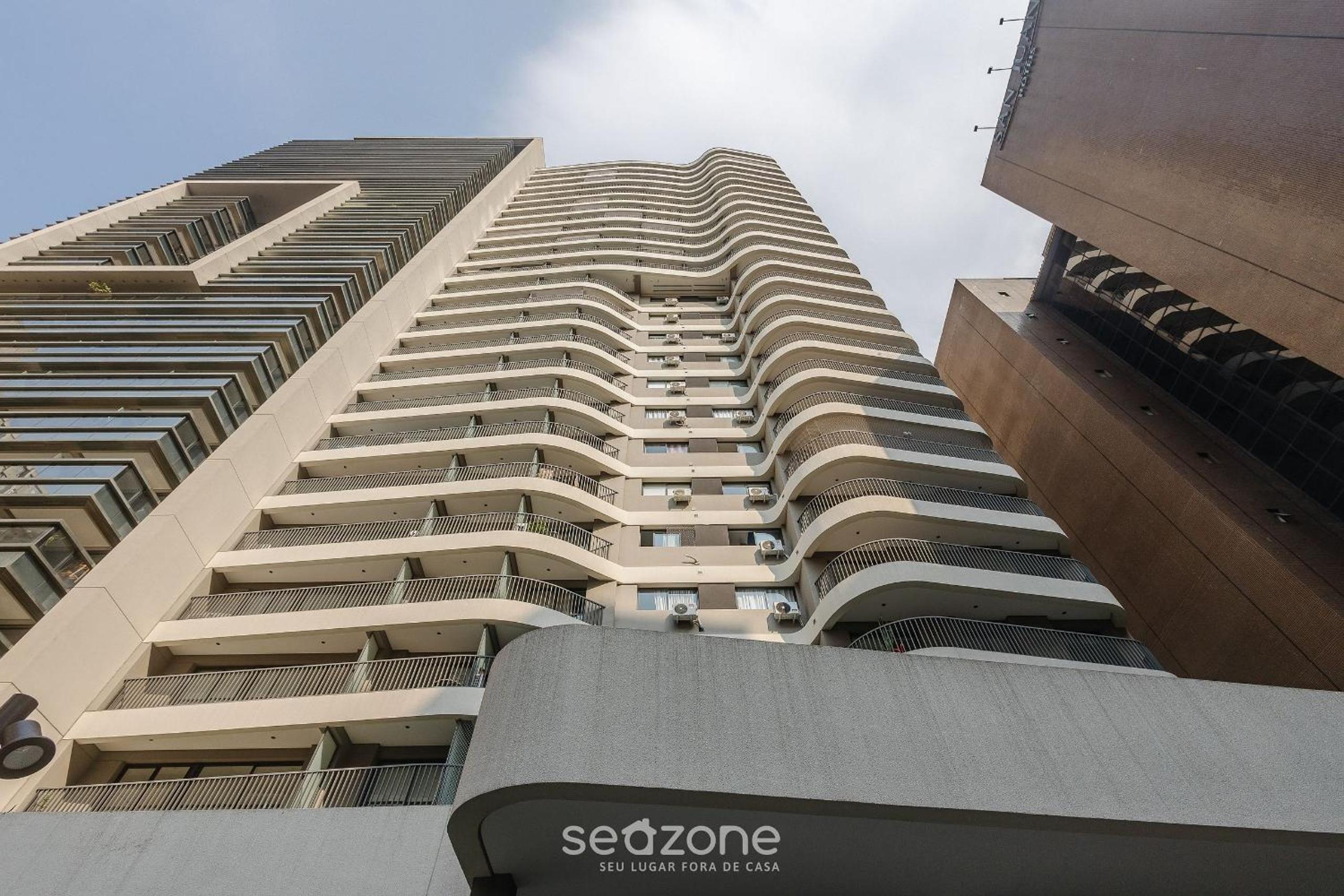 Modern and Fully Equipped Accommodations Near the Metro and Praça da República - DNRs