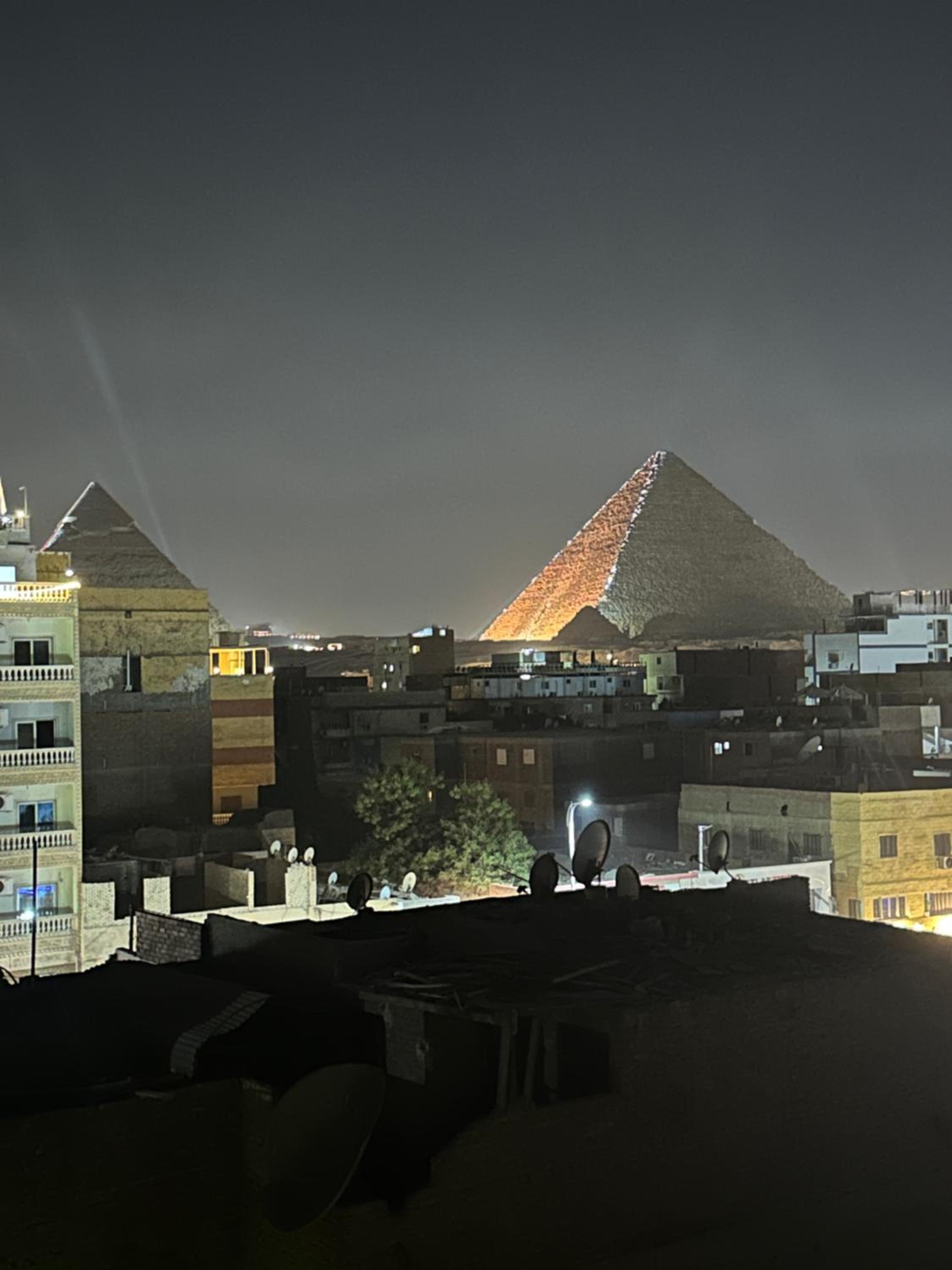 Great Pyramids view Lodge