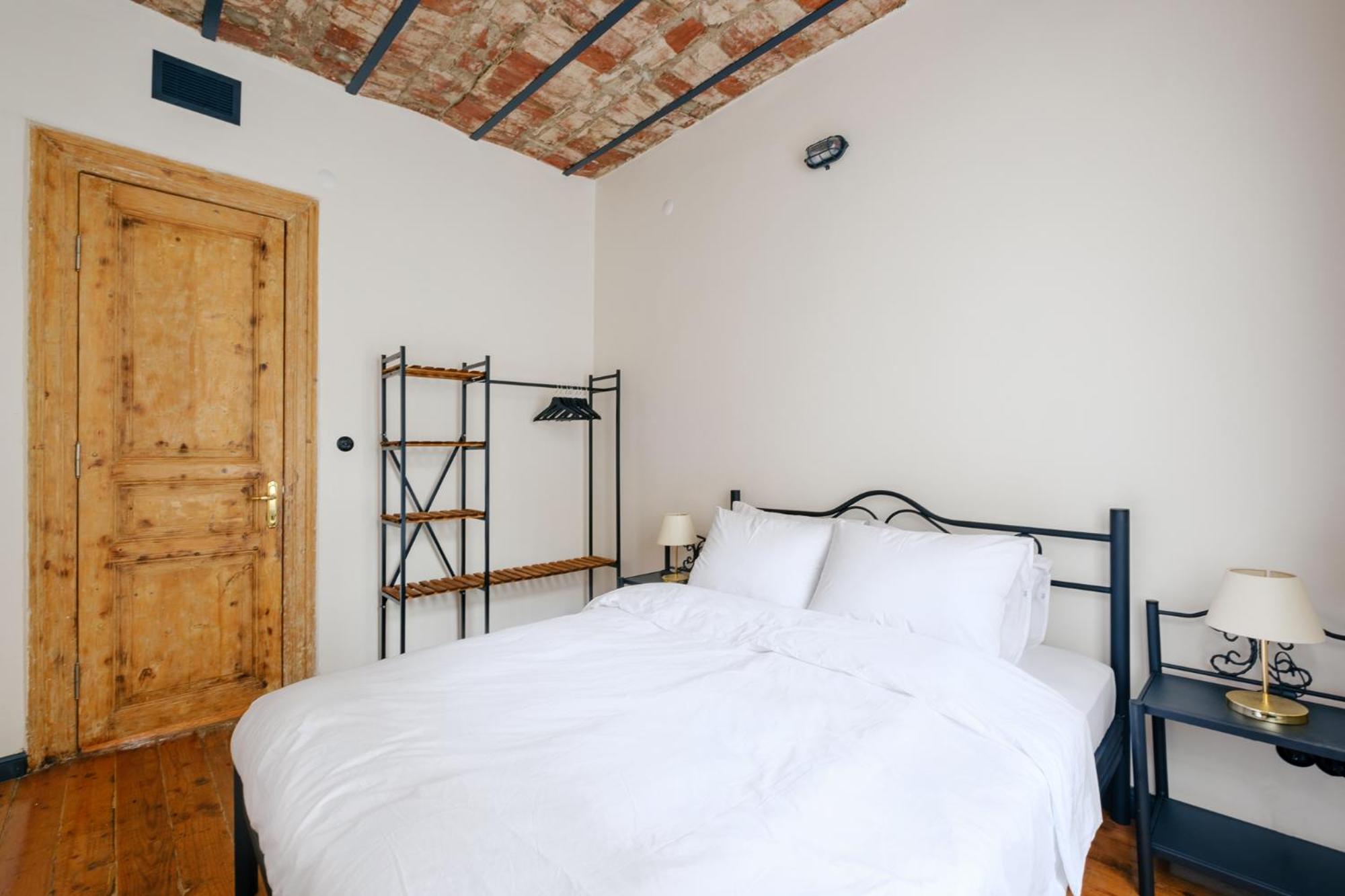 Balcony-AC-Smart TV 10 min to Taksim İstiklal