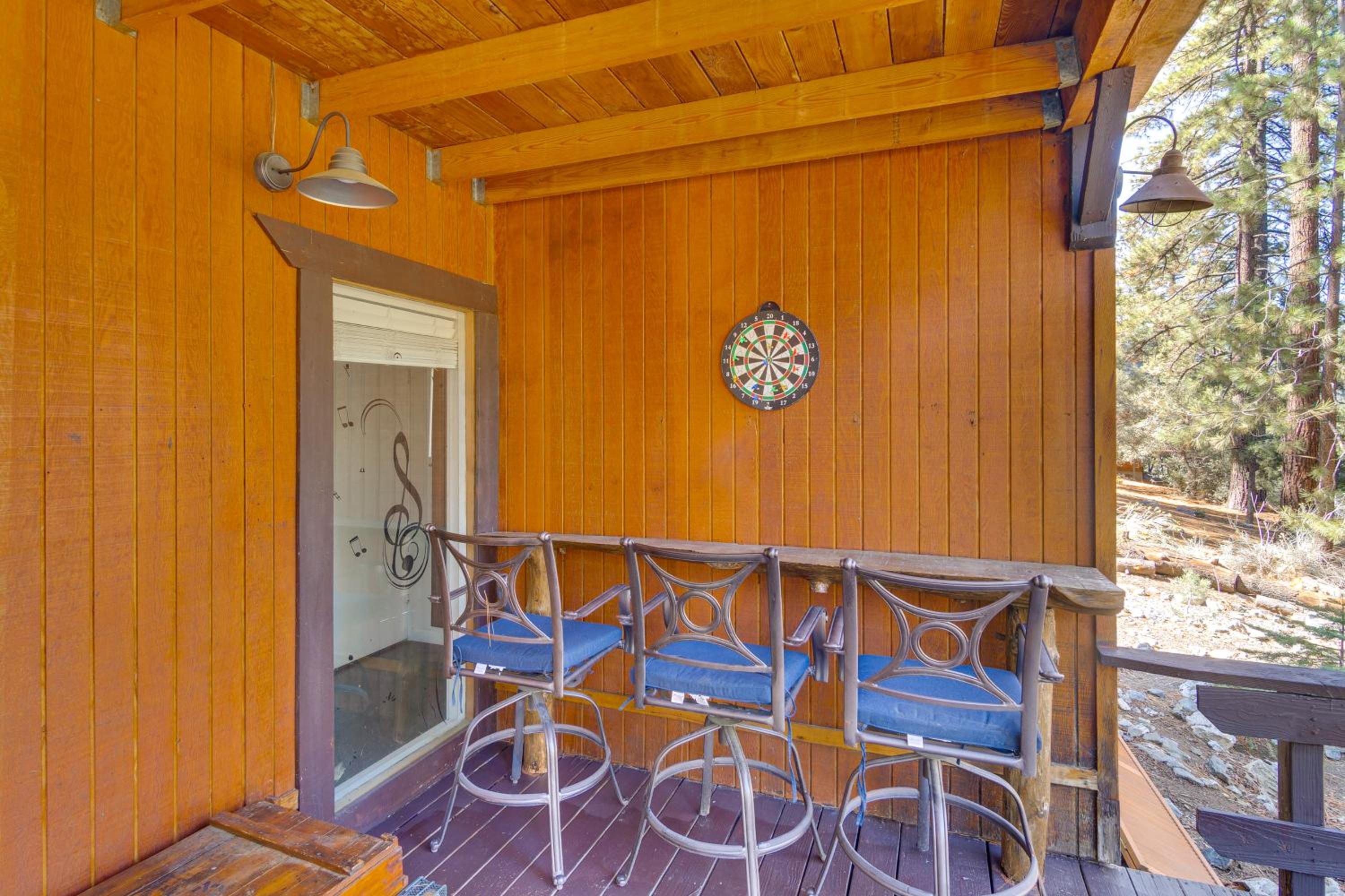Golf and Swim! Pine Mtn Club Retreat with Game Area