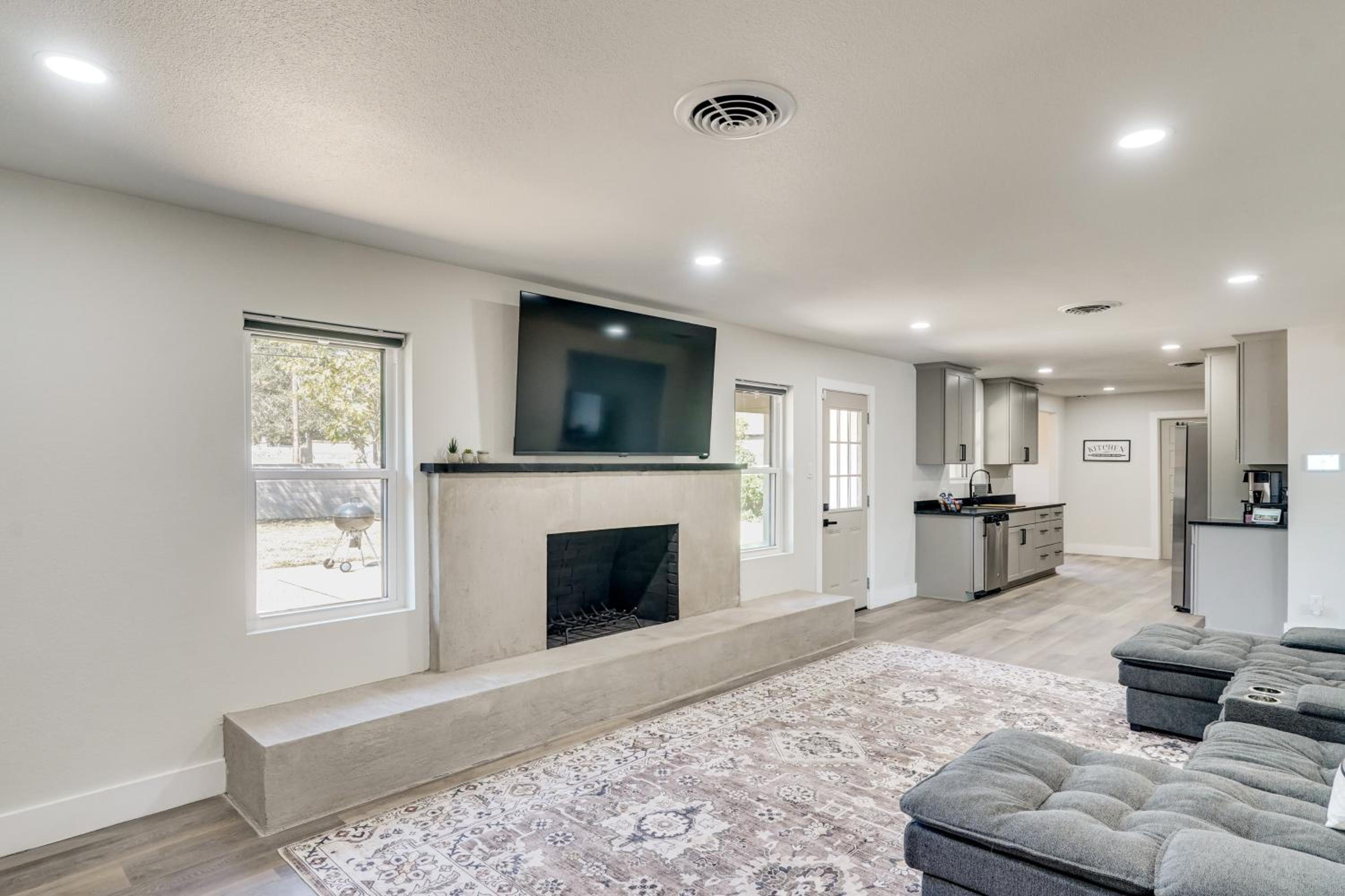 Backyard and Game Room! Home in Heart of Midland
