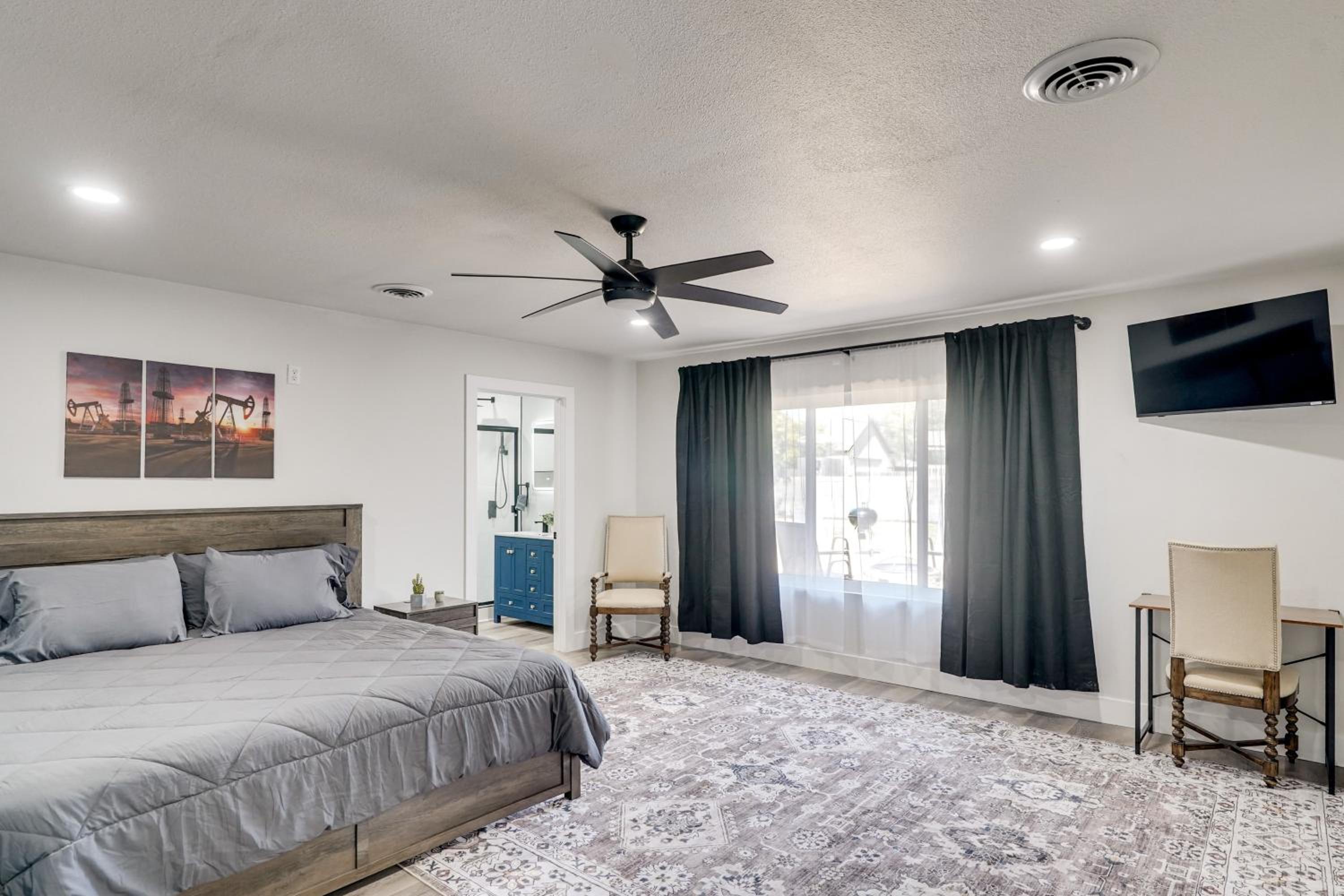 Backyard and Game Room! Home in Heart of Midland