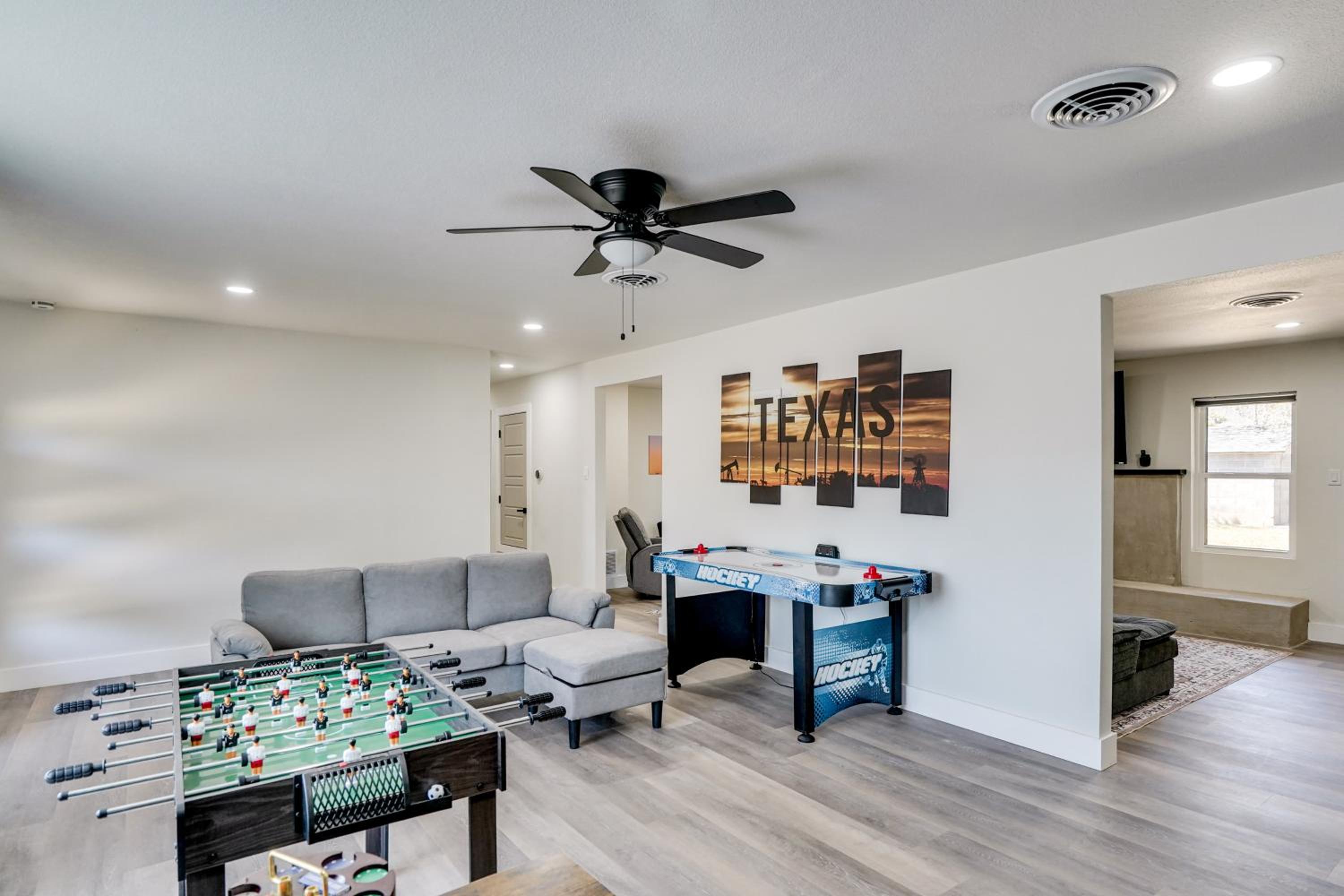 Backyard and Game Room! Home in Heart of Midland