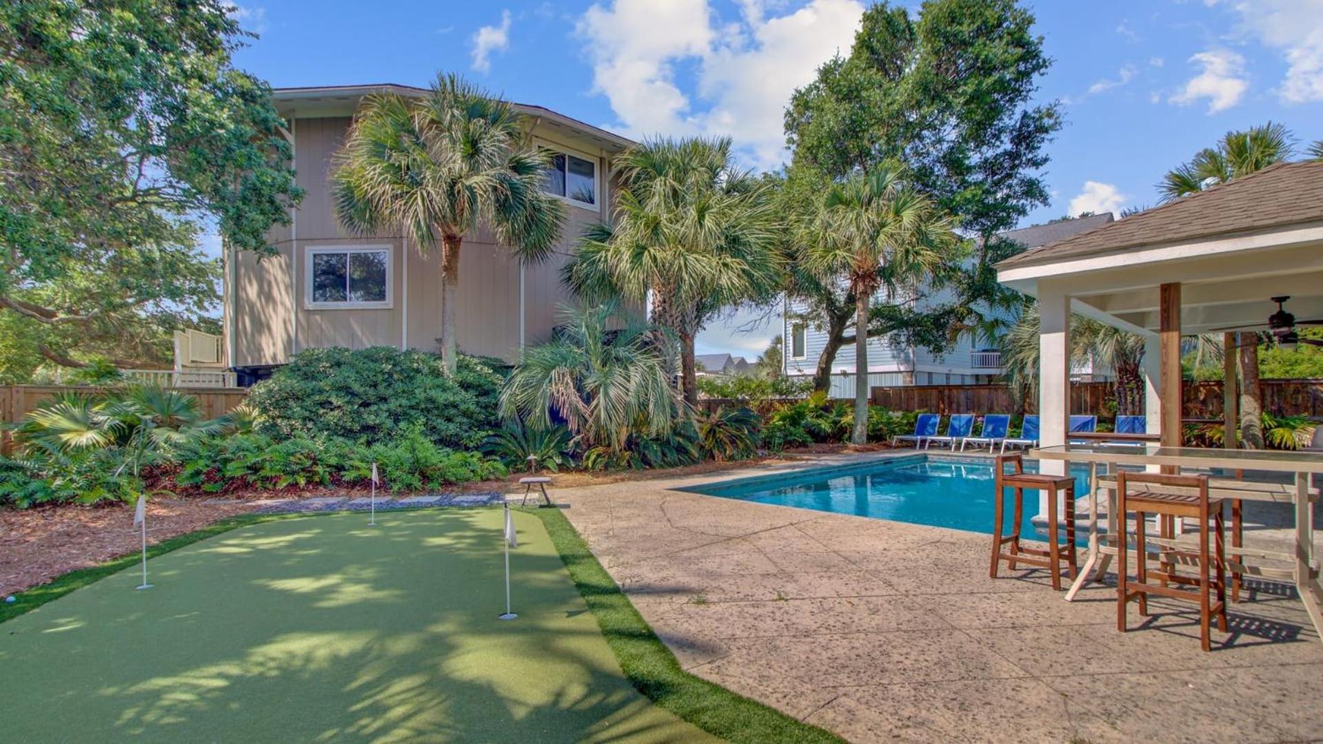 Private Pool Putting Green Steps to Isle of Palms Beach Paradise on Palm