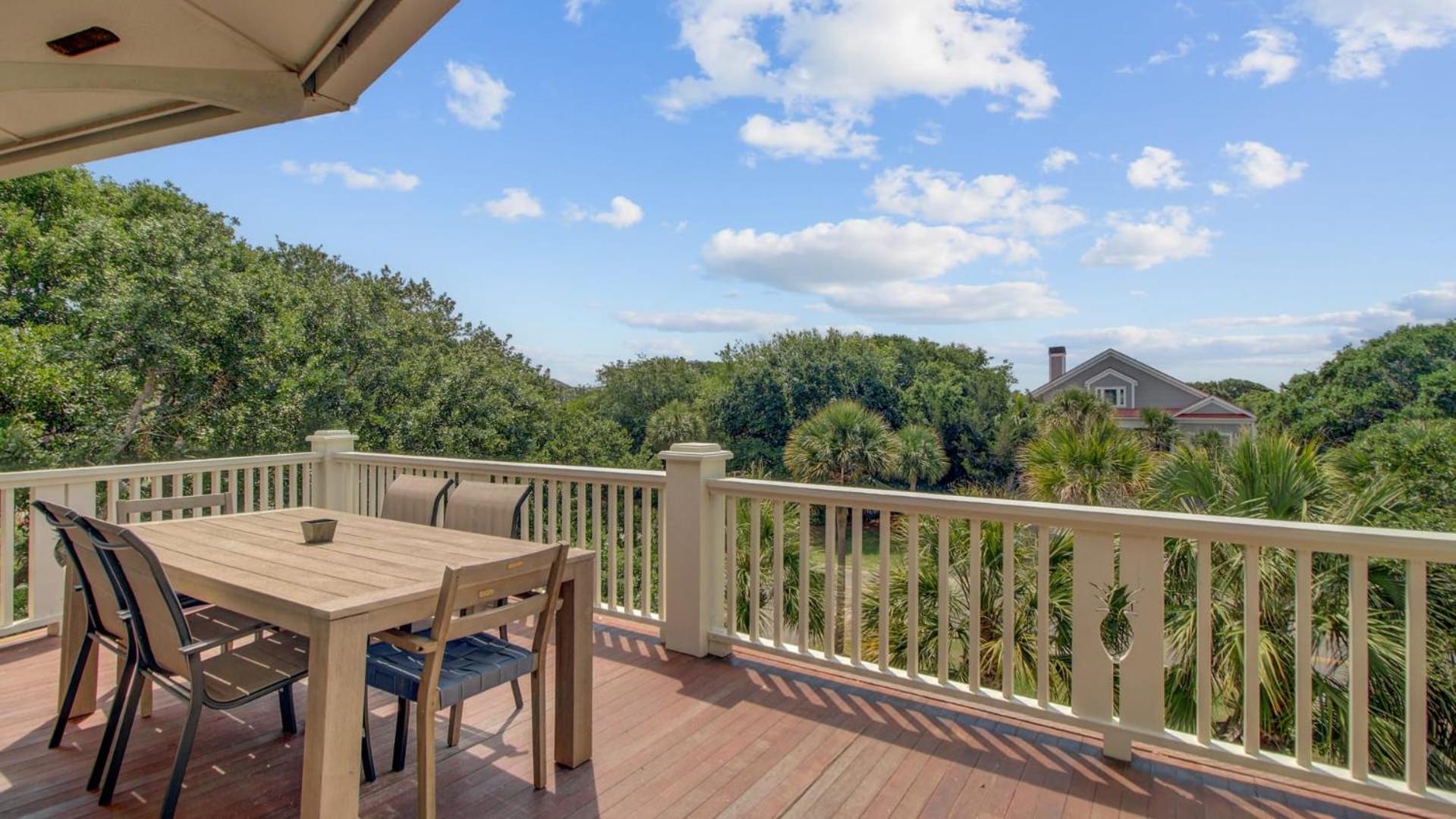 Private Pool Putting Green Steps to Isle of Palms Beach Paradise on Palm