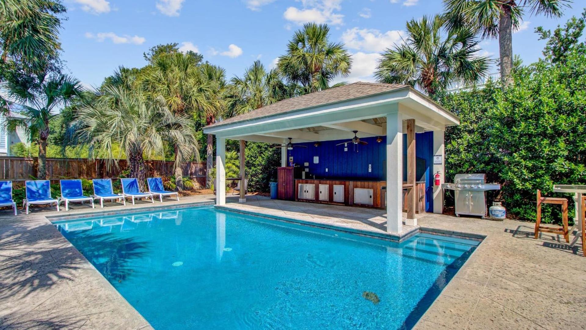 Private Pool Putting Green Steps to Isle of Palms Beach Paradise on Palm